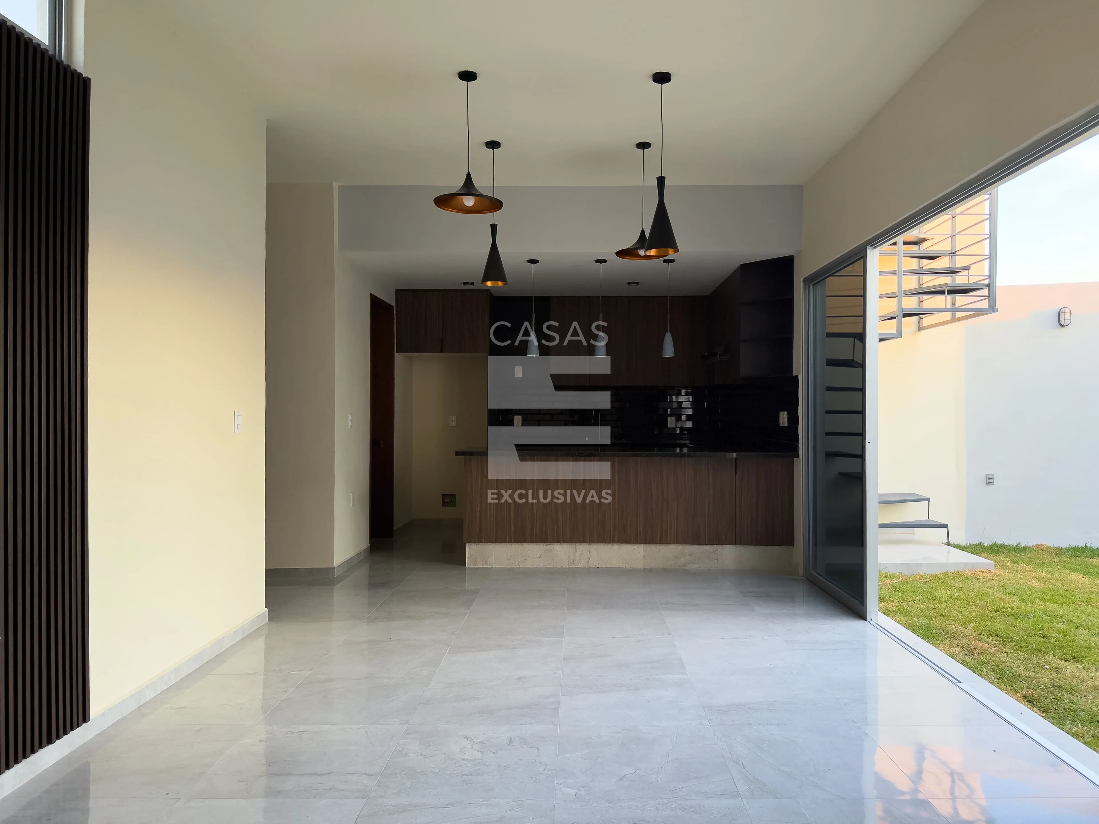 Casa en esquina con amplio terreno en zona norte de Colima 8