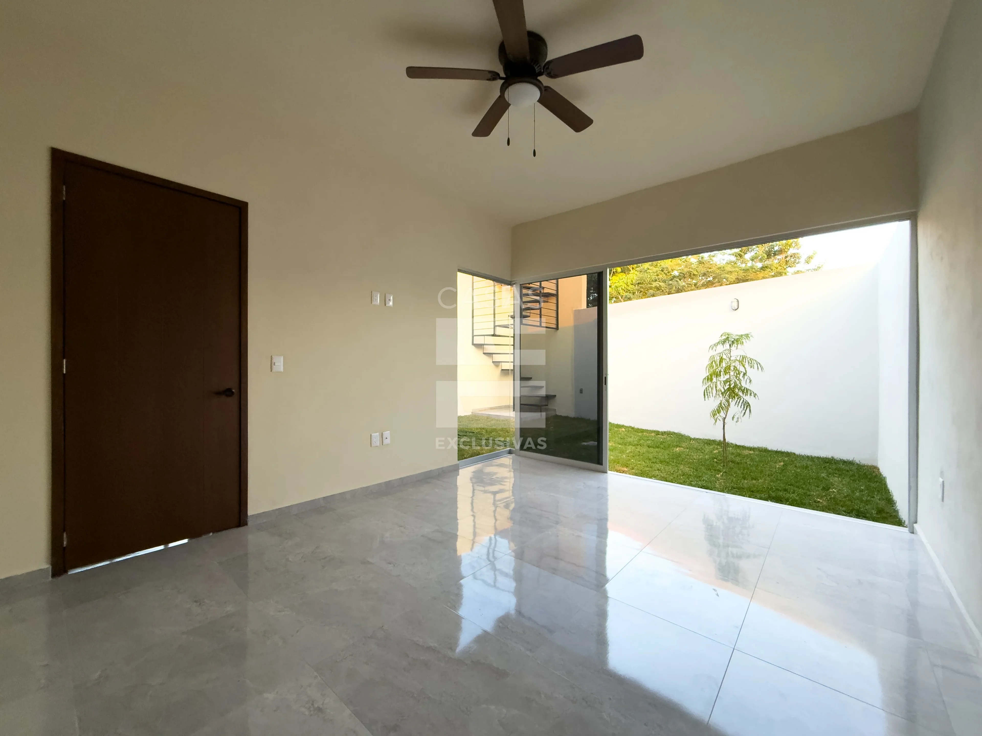 Casa en esquina con amplio terreno en zona norte de Colima 11