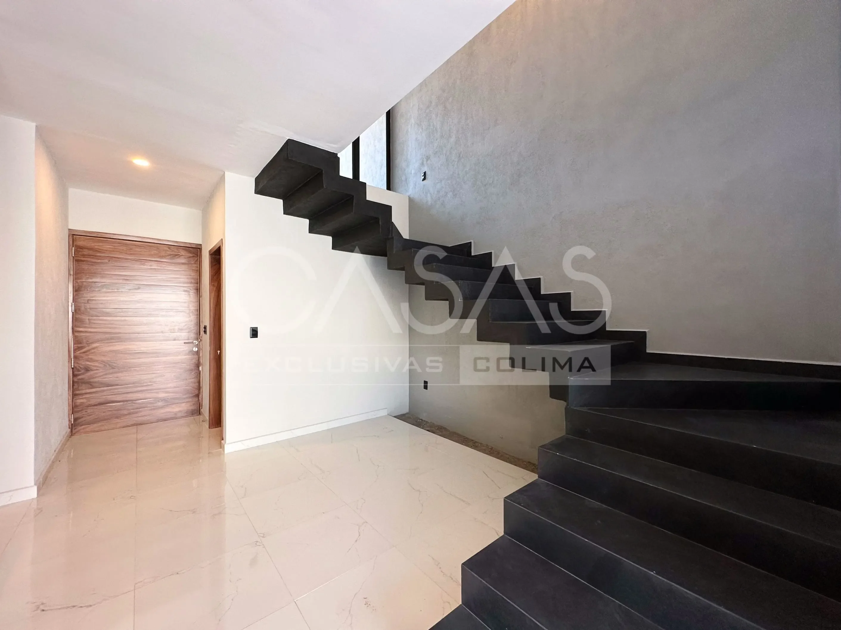 Bellísima casa en venta en zona norte de Colima, excelentes acabados! 9