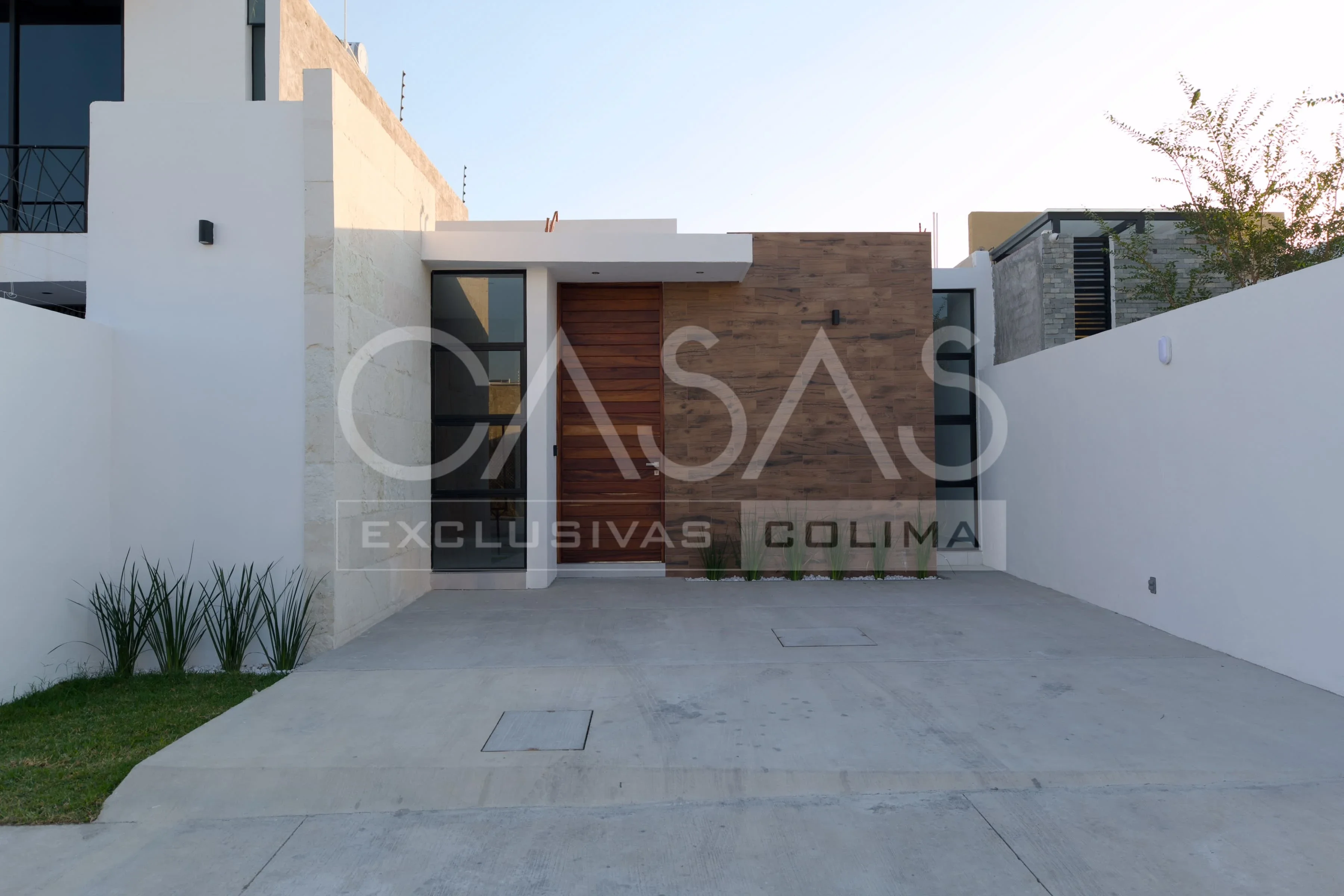 Hermosa casa en venta en un piso, zona norte de Colima 1