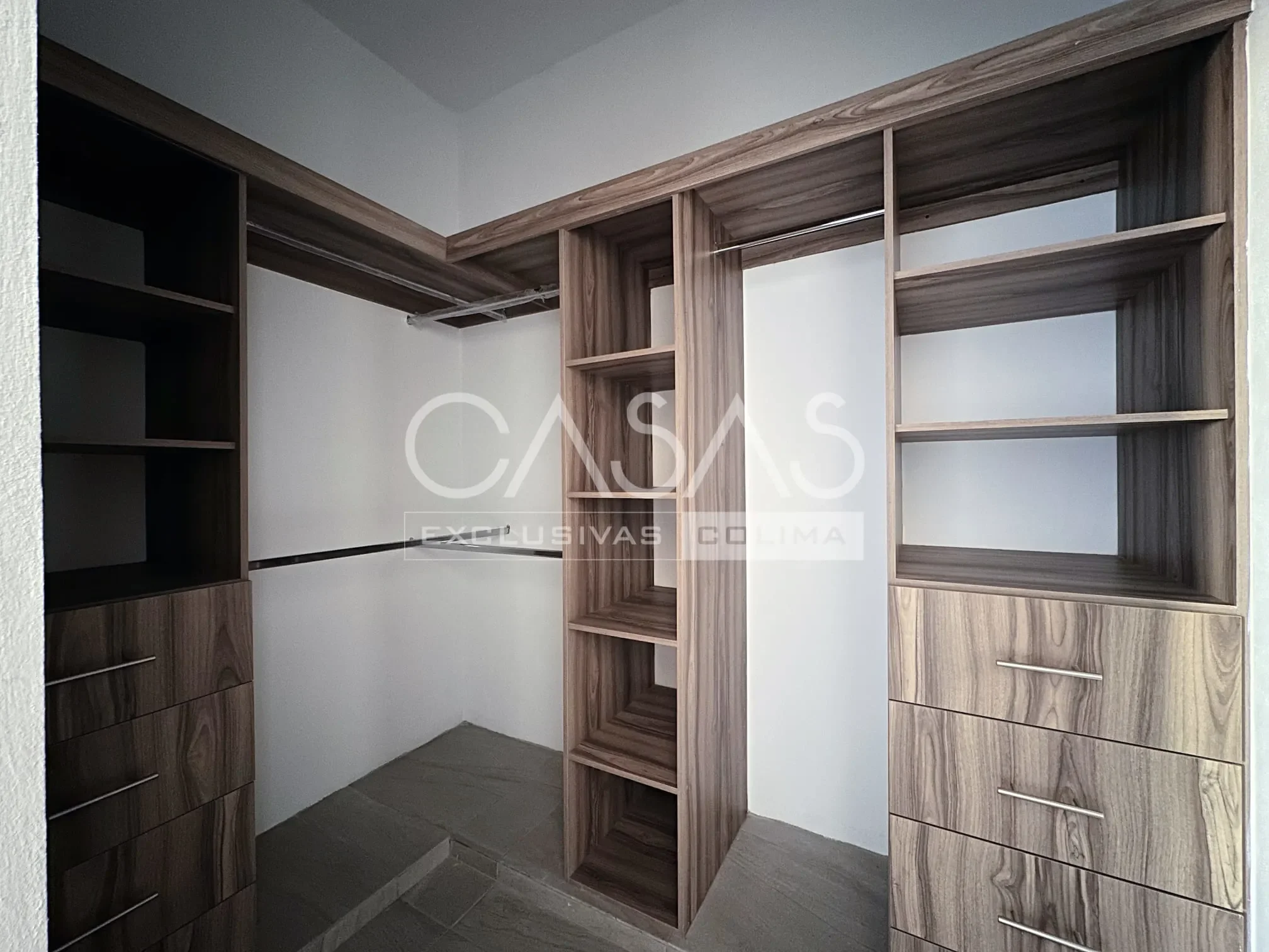 Casa en venta en el norte de Colima con recámara principal muy amplia 10