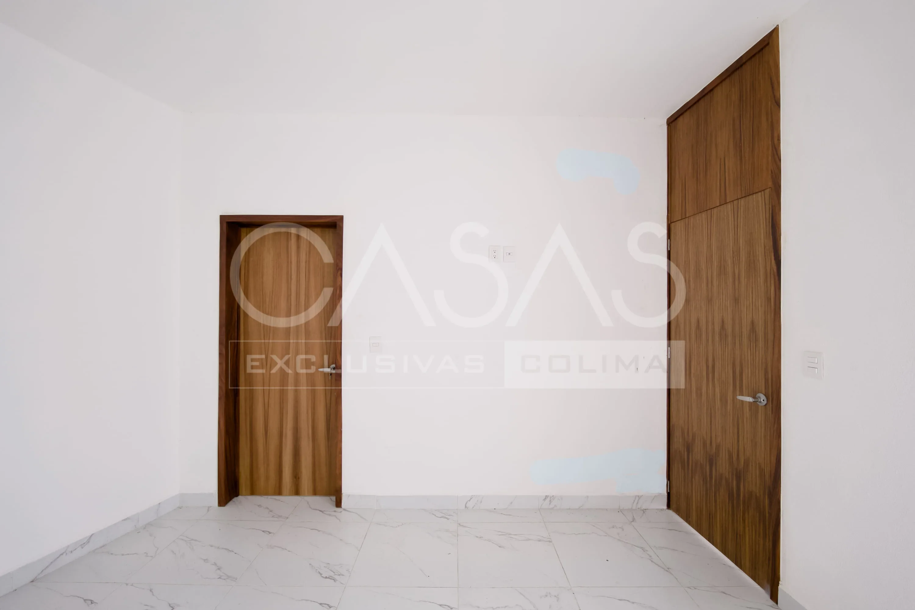 Hermosa casa en venta a unos pasos de Nogueras y Comala 8