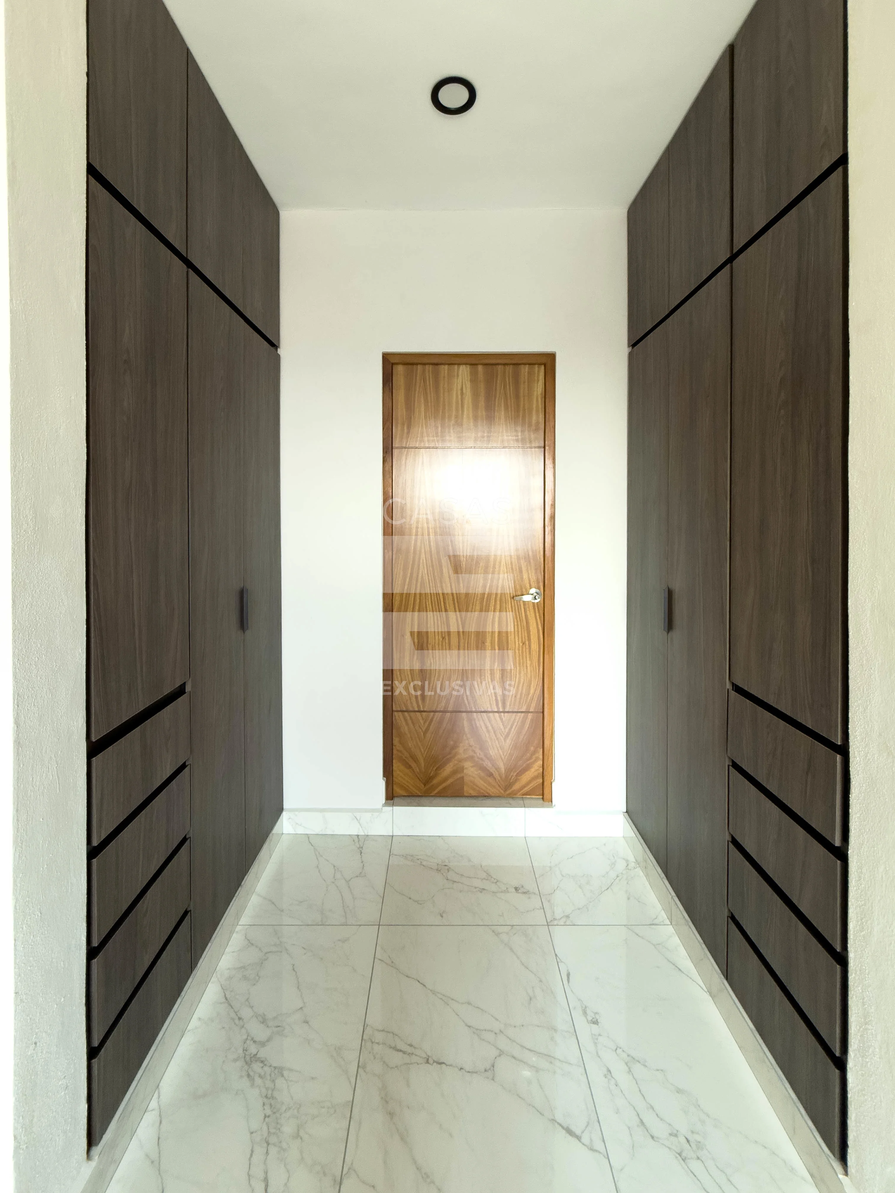 Hermosa casa en venta al norte de Colima con acabados en parota natural 10