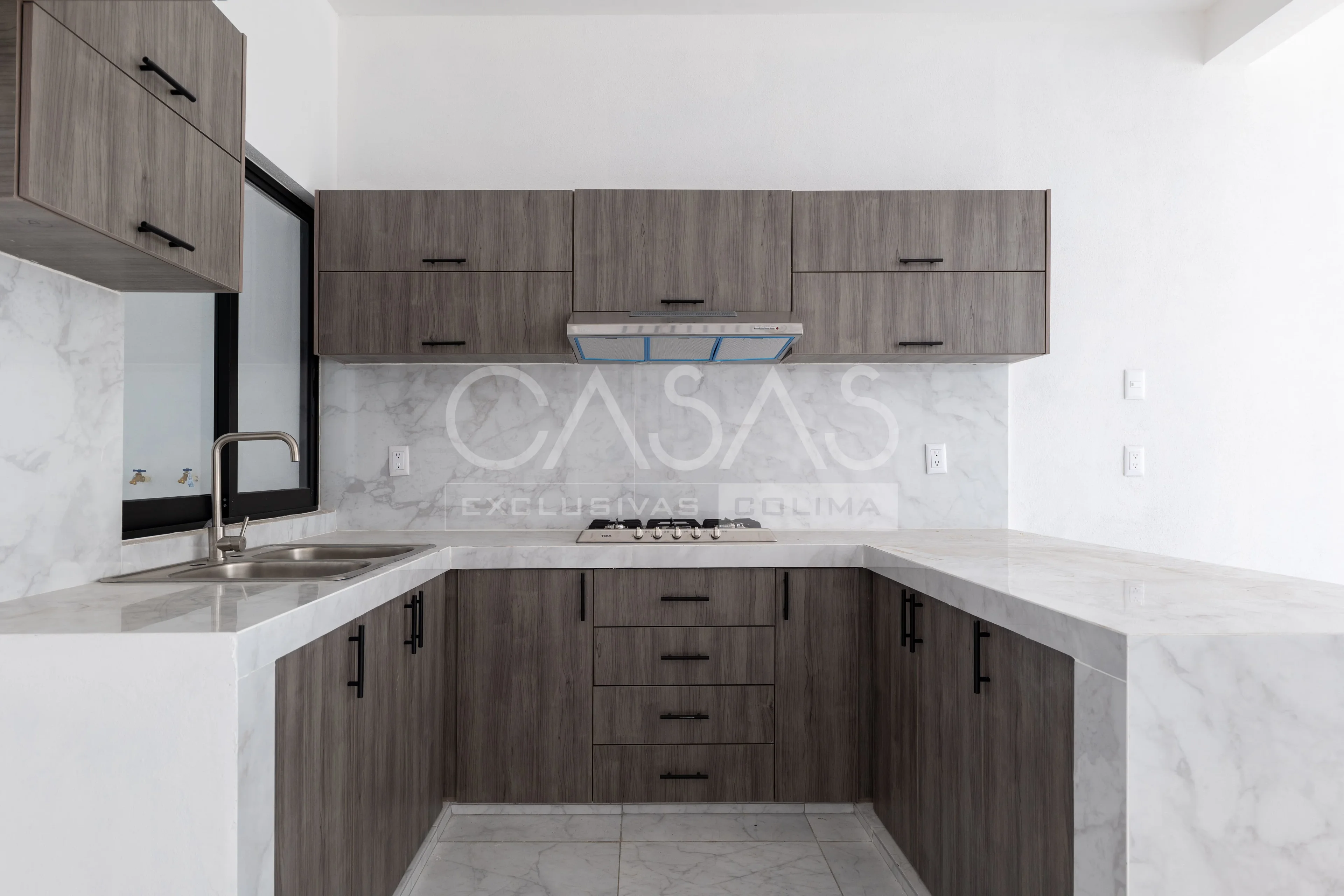 Preciosas casas en venta en Villa de Álvarez-Colima, a unos pasos del tercer anillo periférico 7