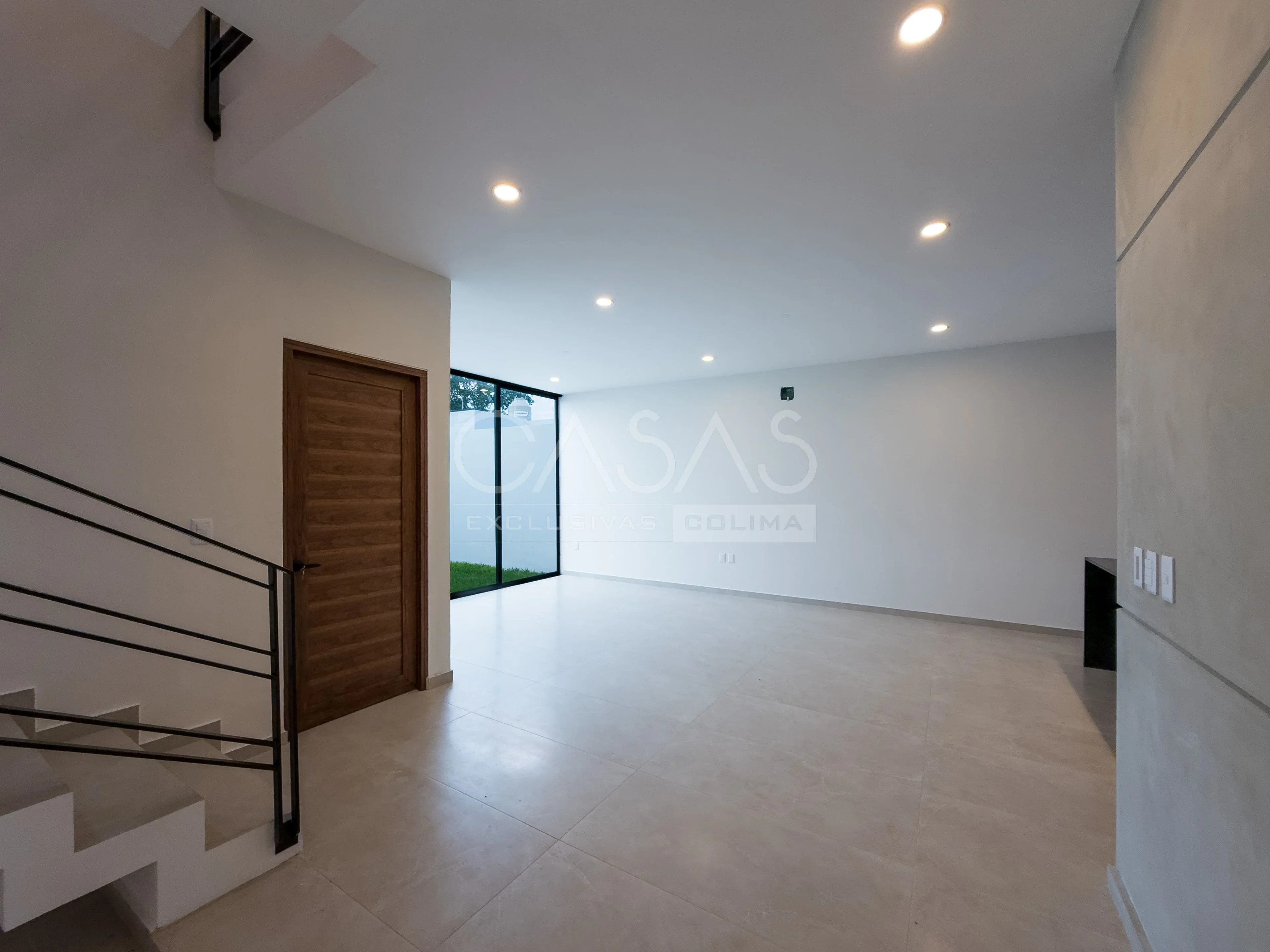 Hermosa casa en venta en nuevo desarrollo en zona norte en Colima 4
