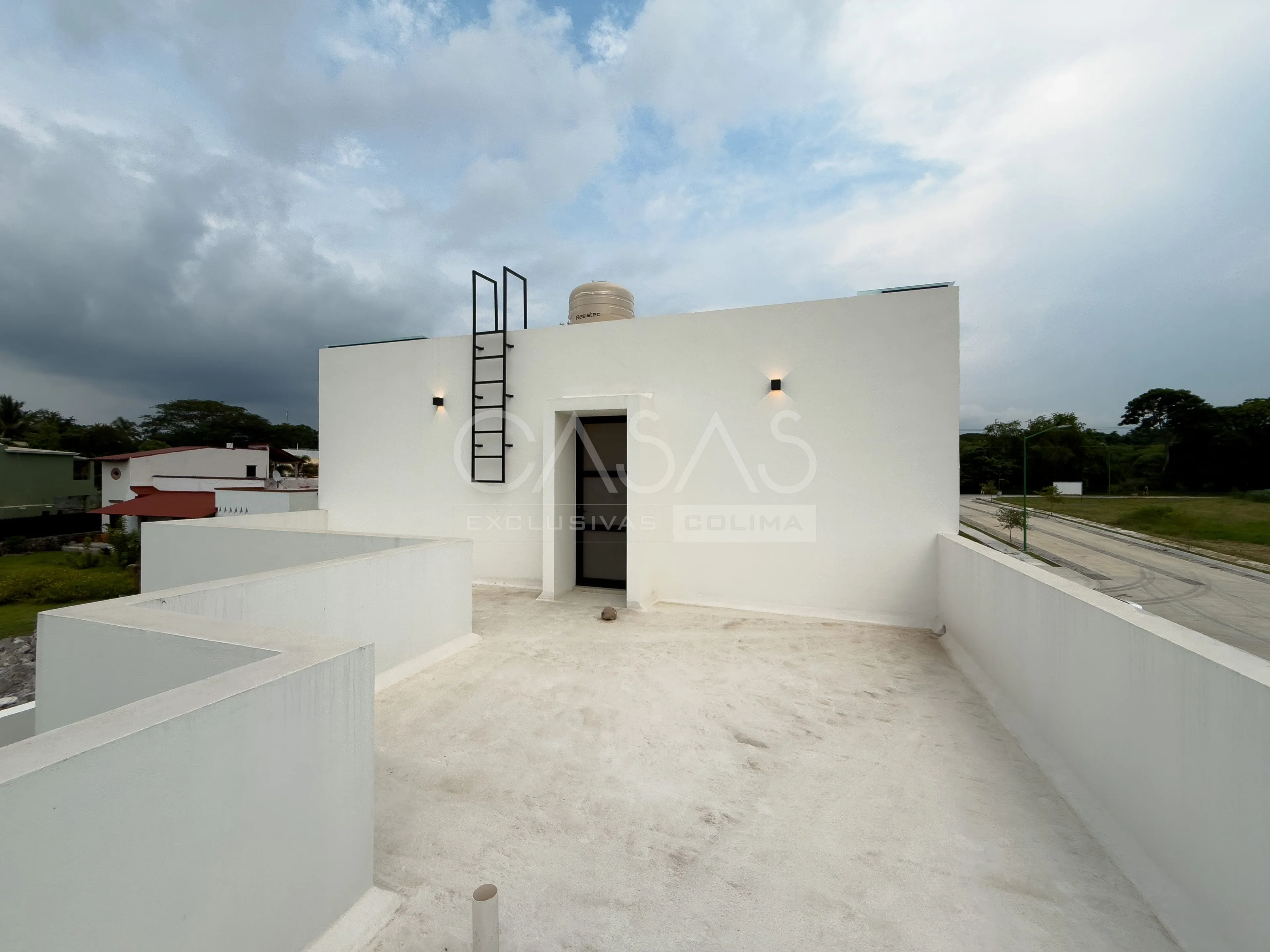 Hermosa casa en venta en nuevo desarrollo en zona norte en Colima 23