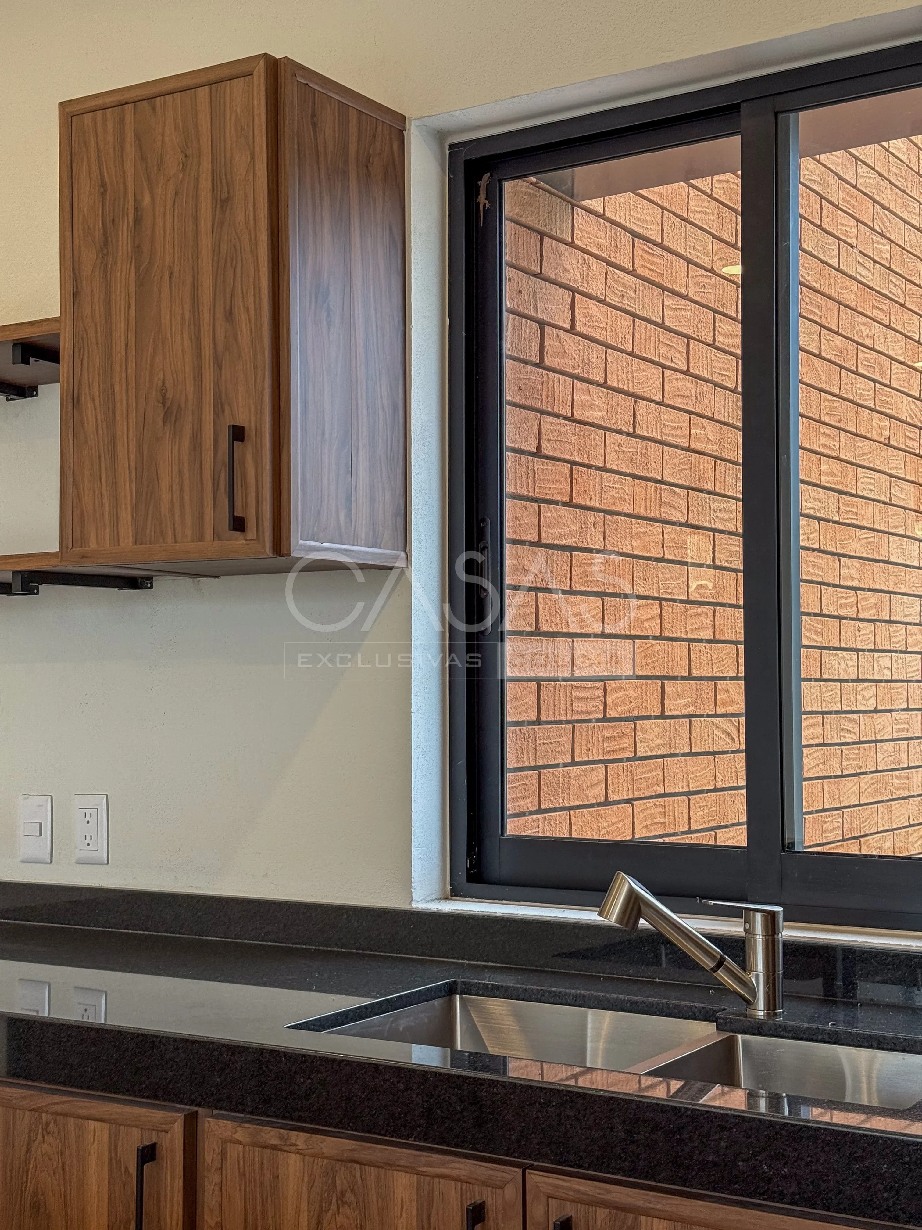 Hermosa casa en venta en nuevo desarrollo en zona norte en Colima 7