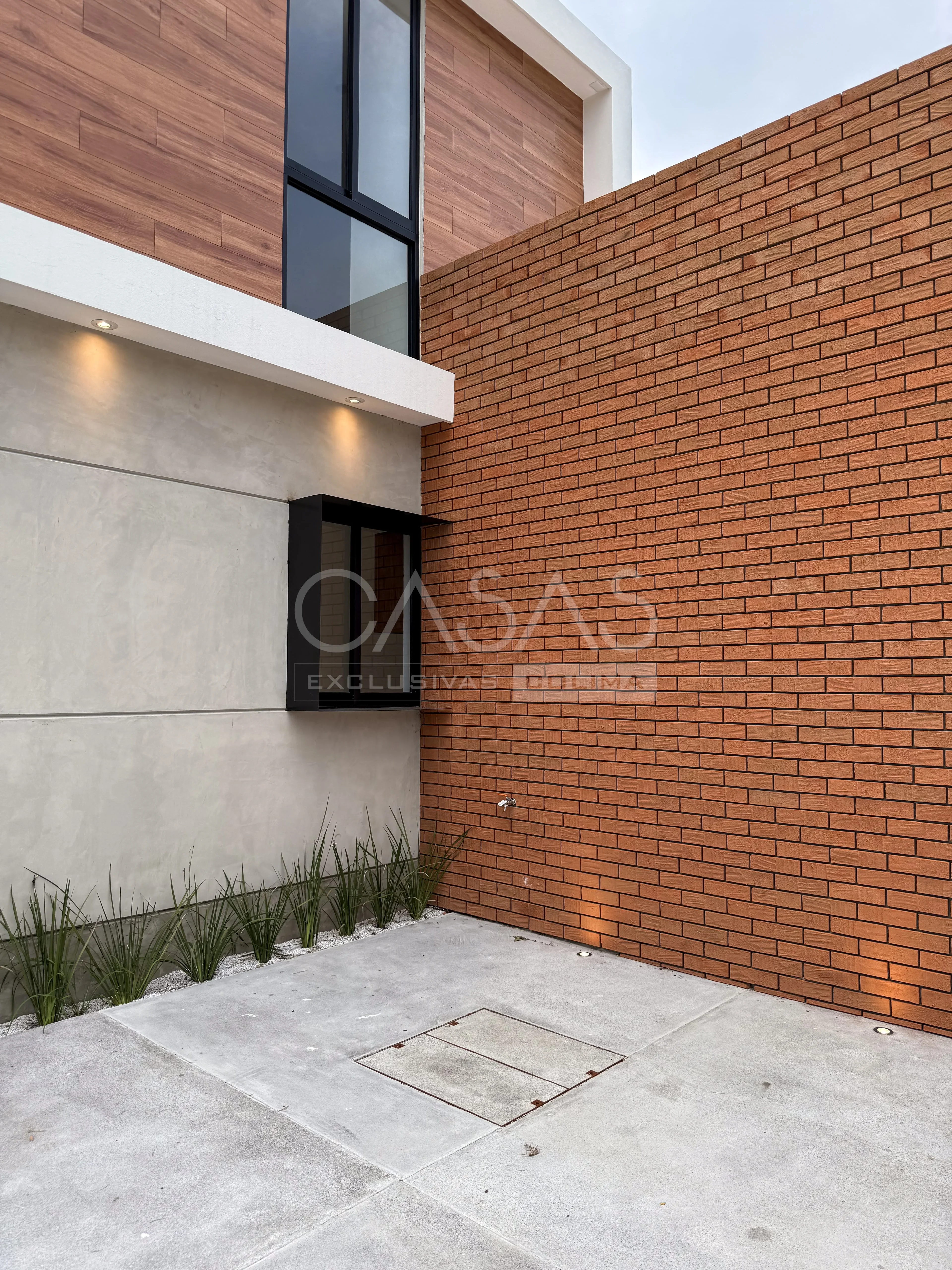 Hermosa casa en venta en nuevo desarrollo en zona norte en Colima 2