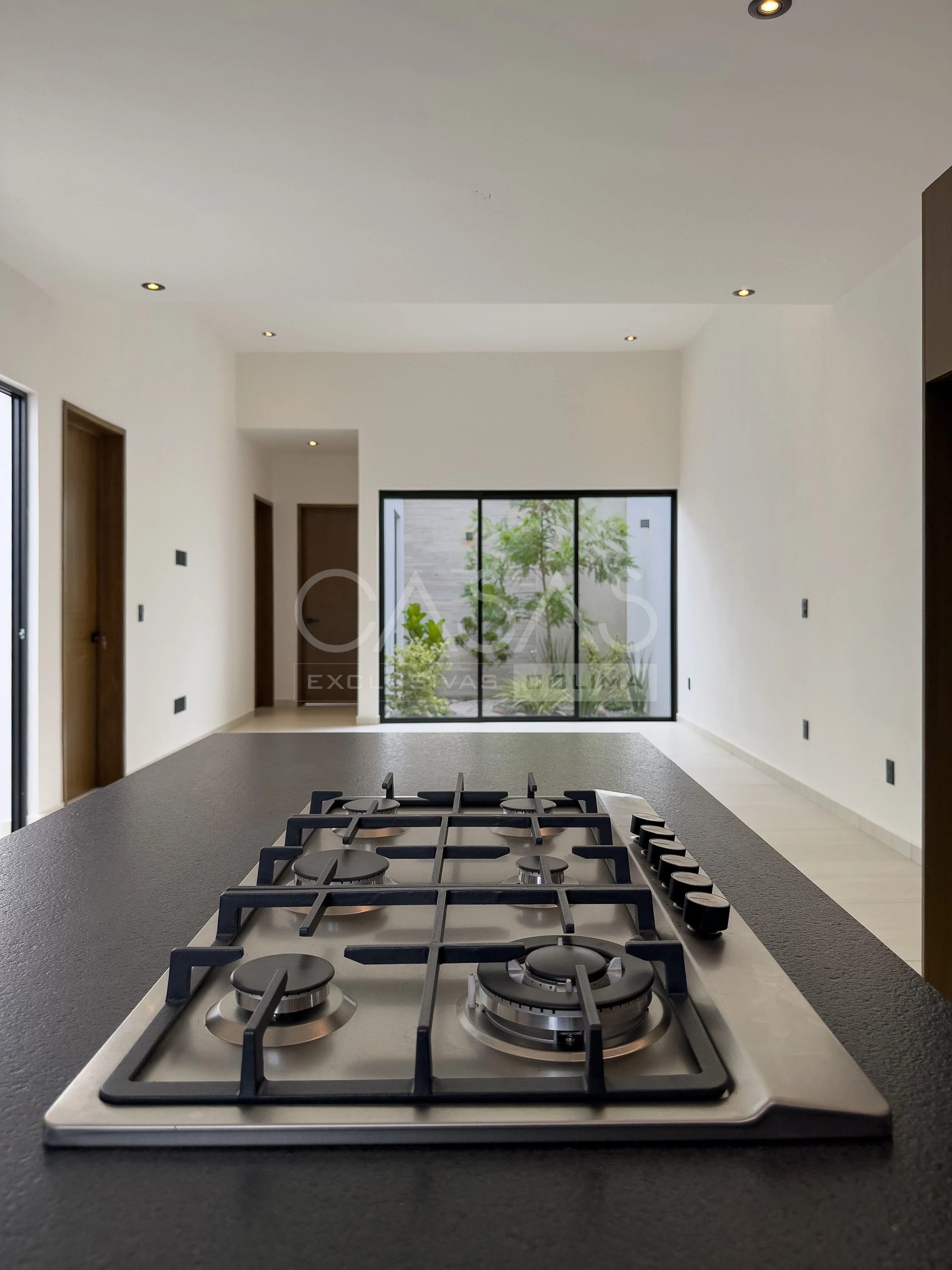 Preciosa casa en venta de alto lujo en zona residencial al norte de Colima 6