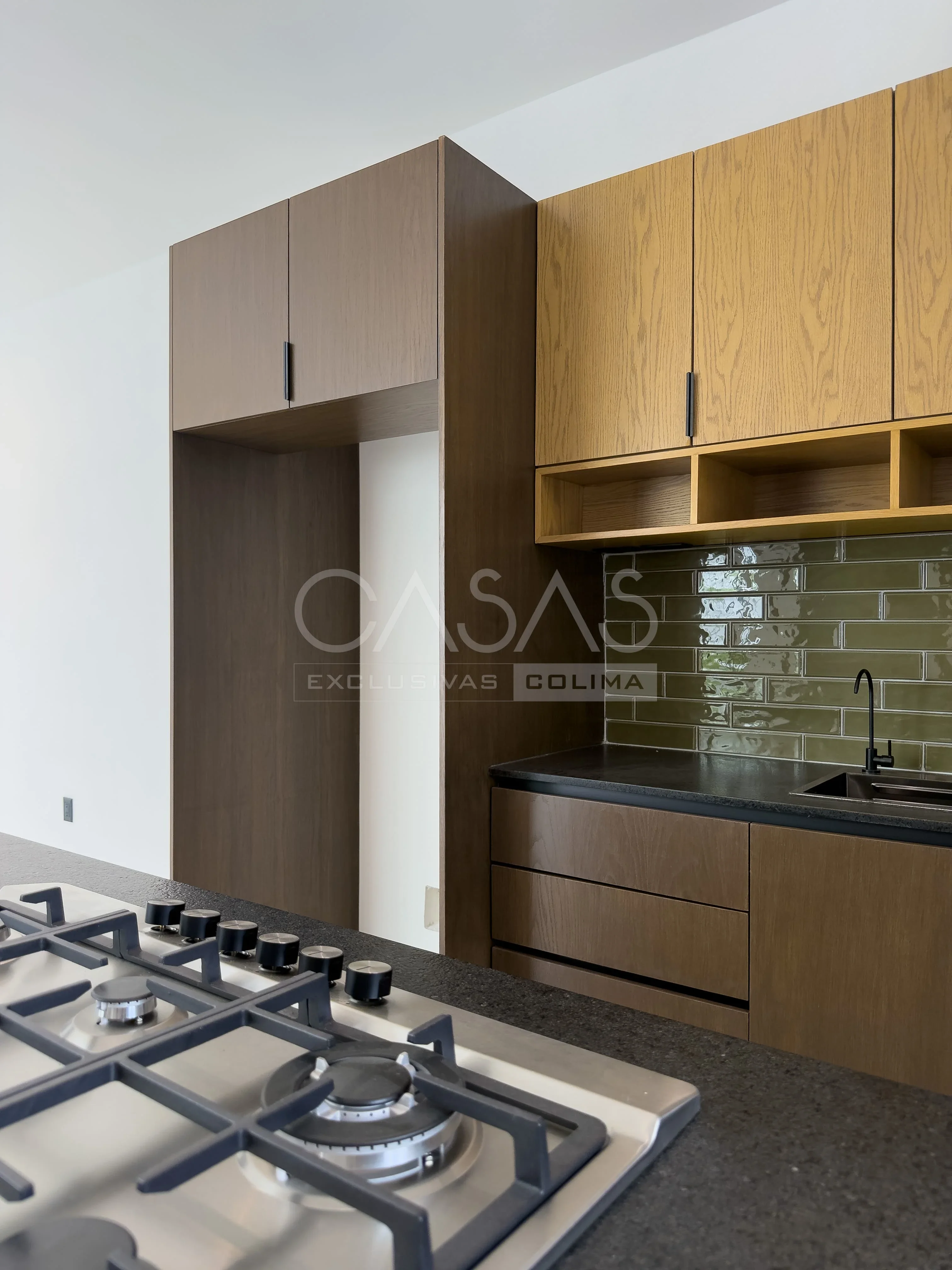 Preciosa casa en venta de alto lujo en zona residencial al norte de Colima 5