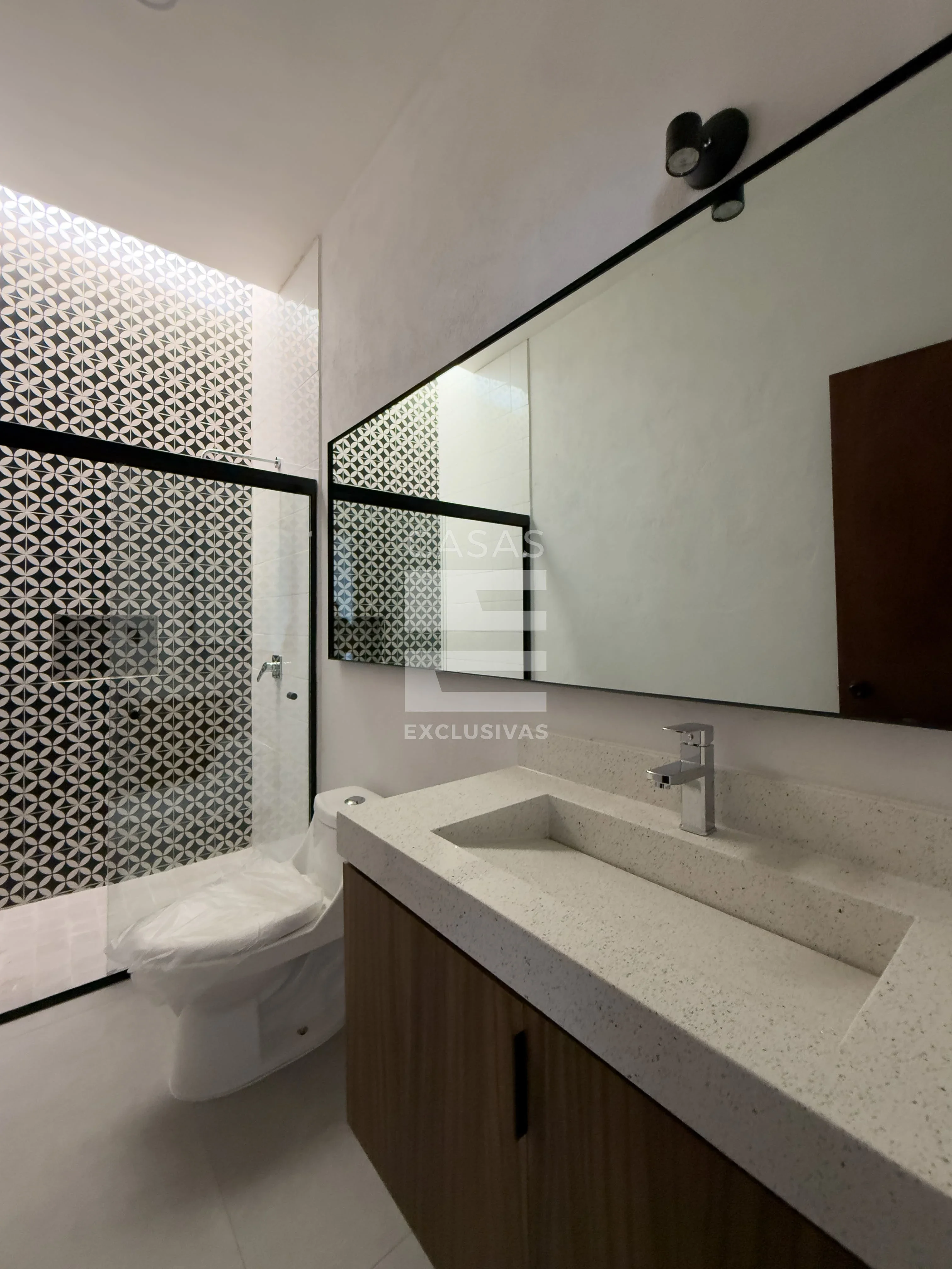 Preciosa casa en venta en zona norte de Colima en residencial Punto Rioja 7