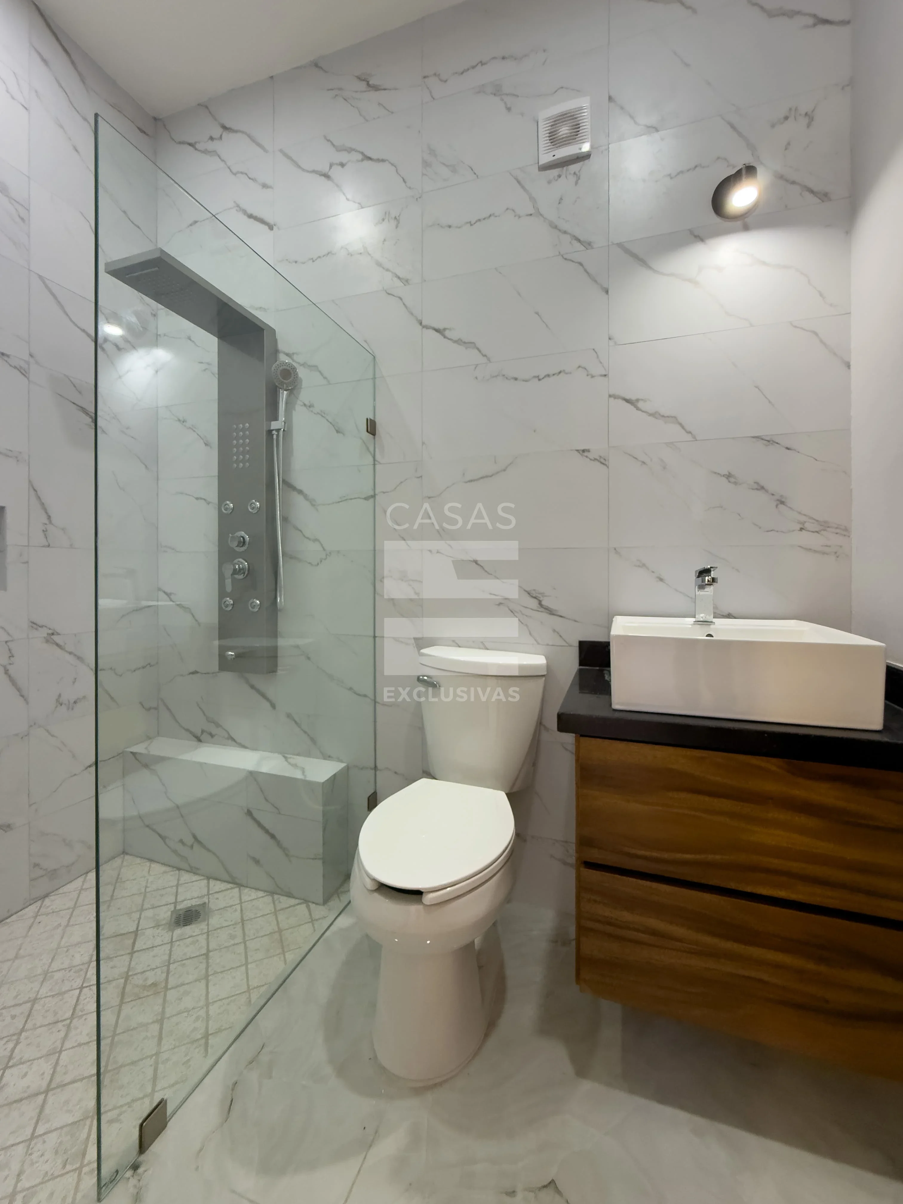 Preciosa casa en venta en zona norte de Colima con excelente ubicación 18