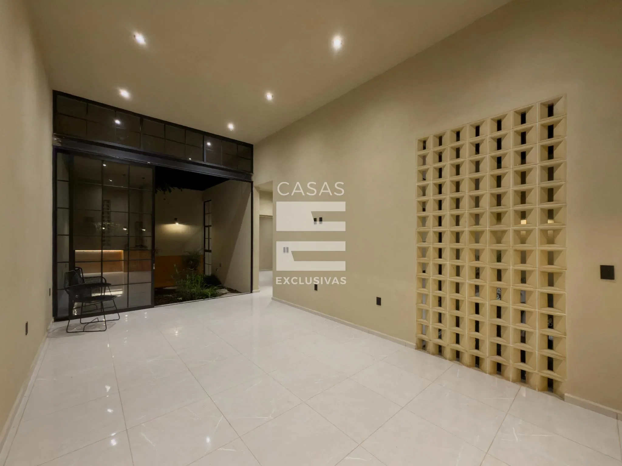 Única y exclusiva casa en venta en una planta al norte de Colima 6