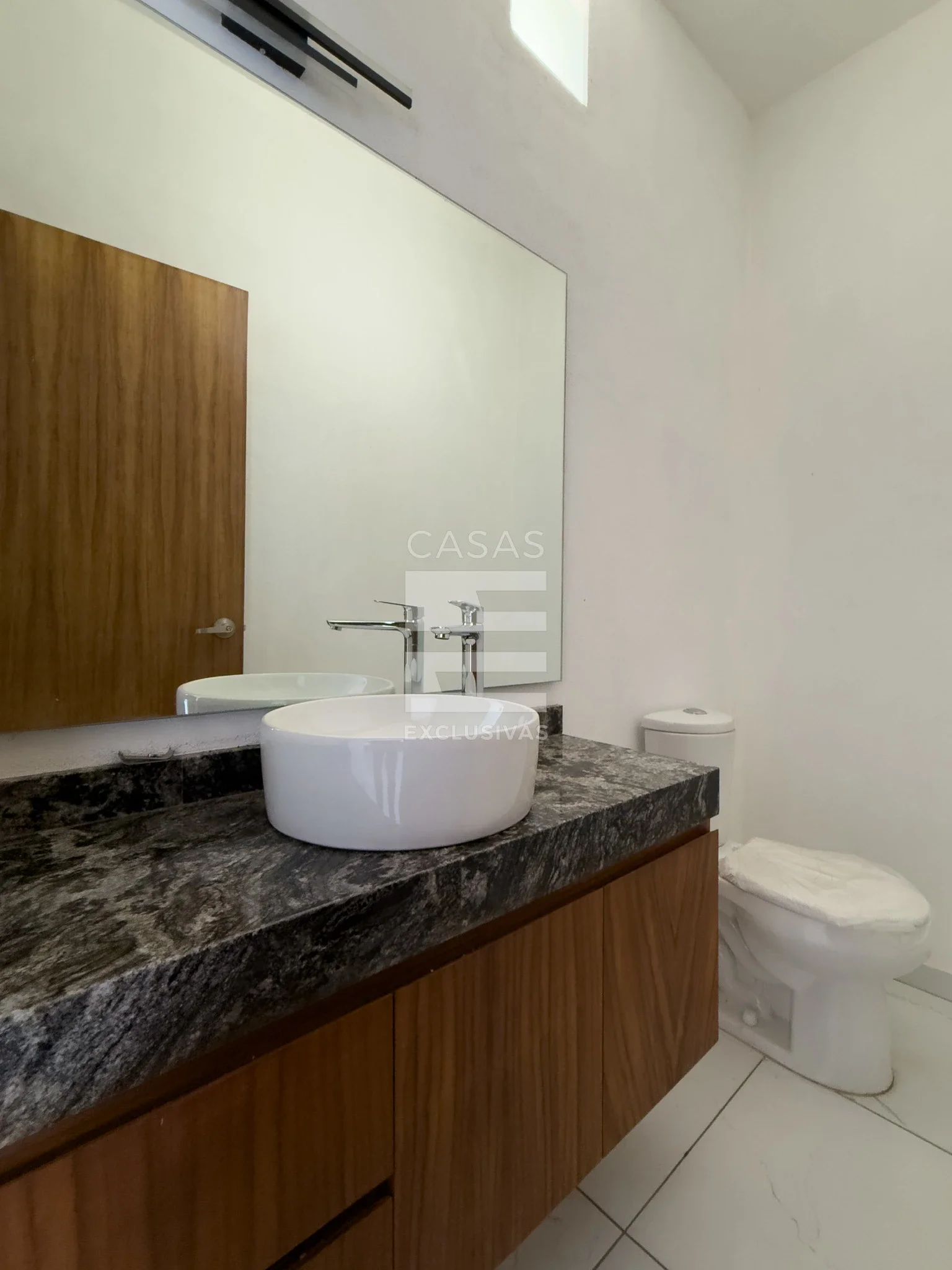 Linda casa en venta en Nogueras Comala con amplios espacios 7