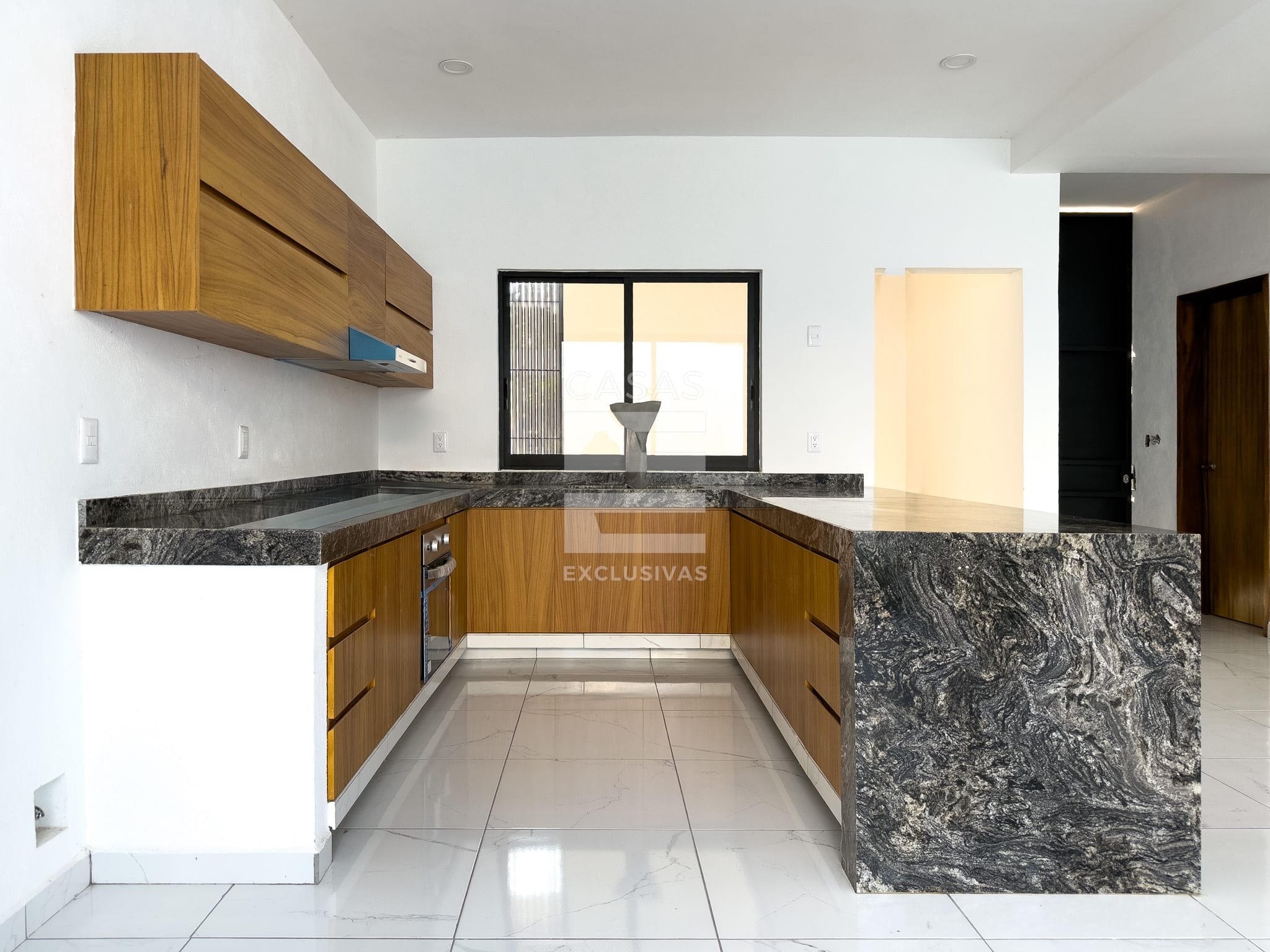 Linda casa en venta en Nogueras Comala con amplios espacios 4