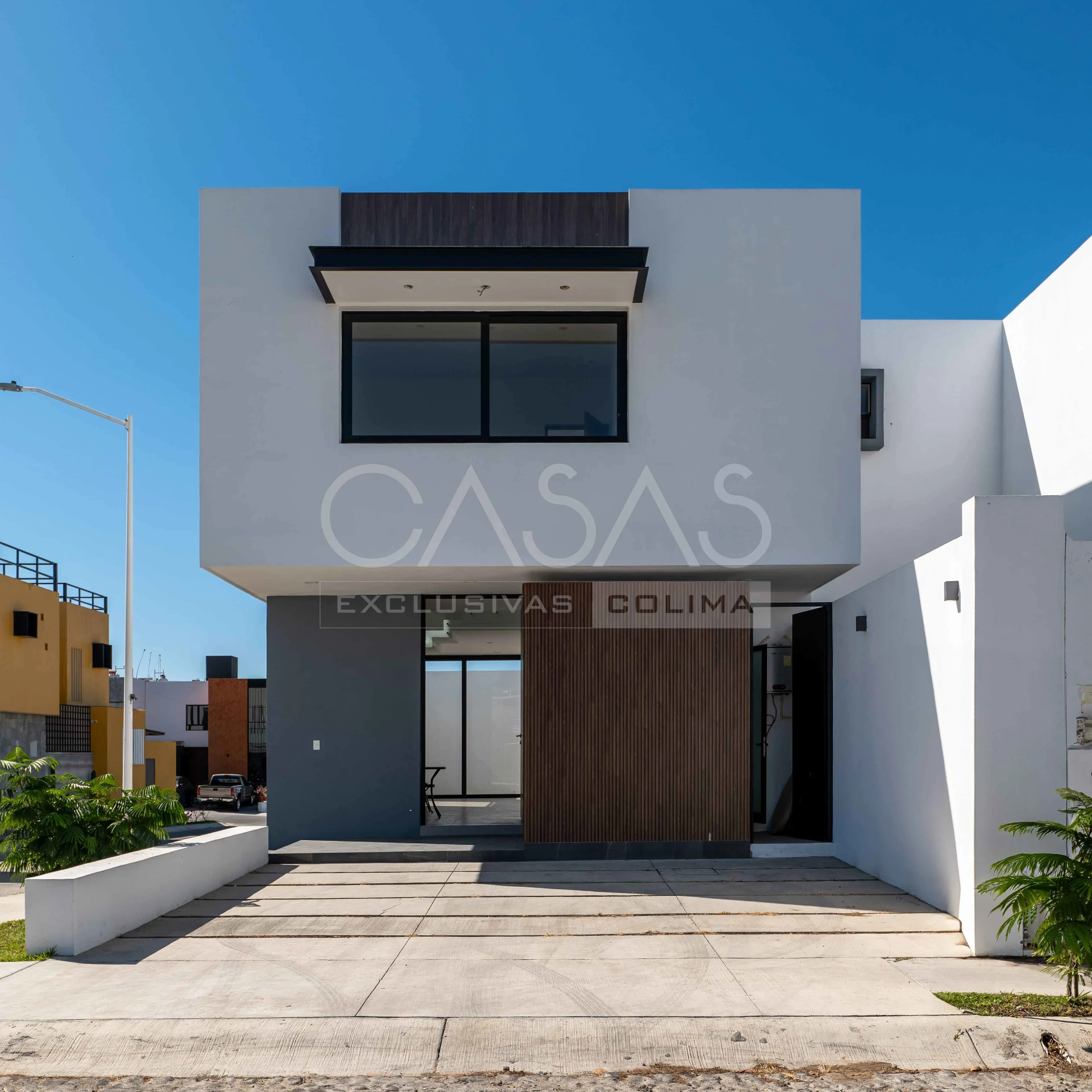 Bellísima residencia en venta en esquina, Zona norte de Colima 2