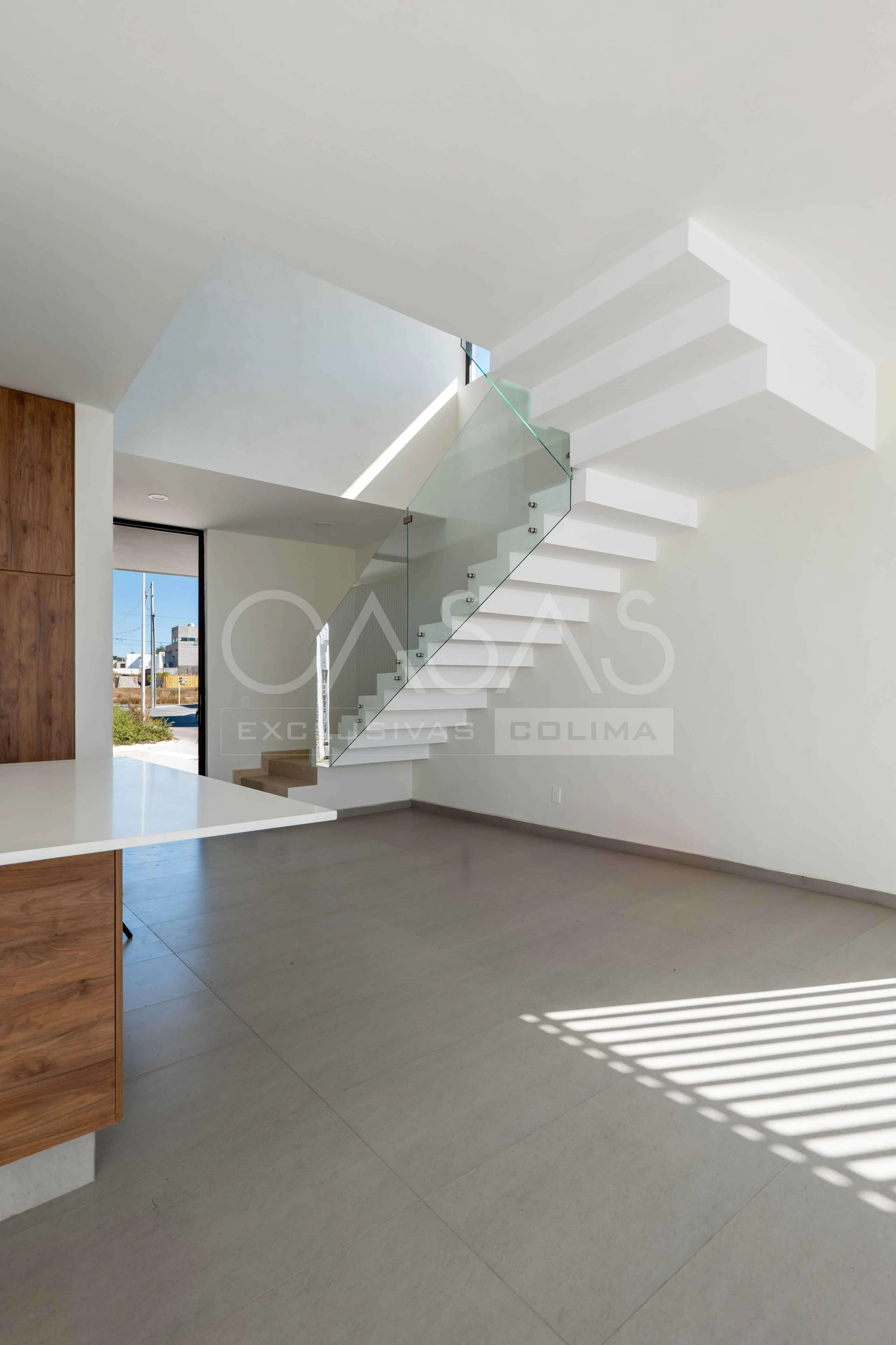 Bellísima residencia en venta en esquina, Zona norte de Colima 11