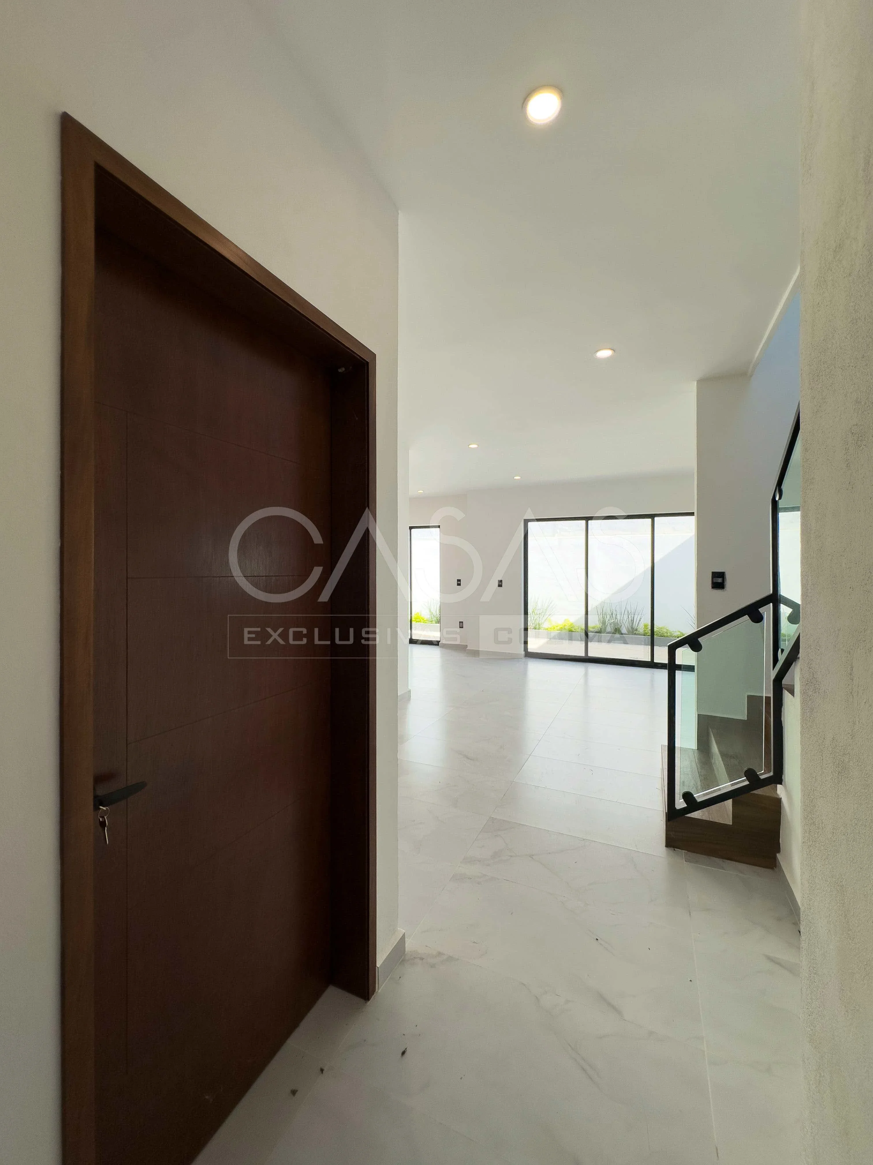Hermosa y amplia casa en venta al norte de Villa de Álvarez, zona Residencial 2