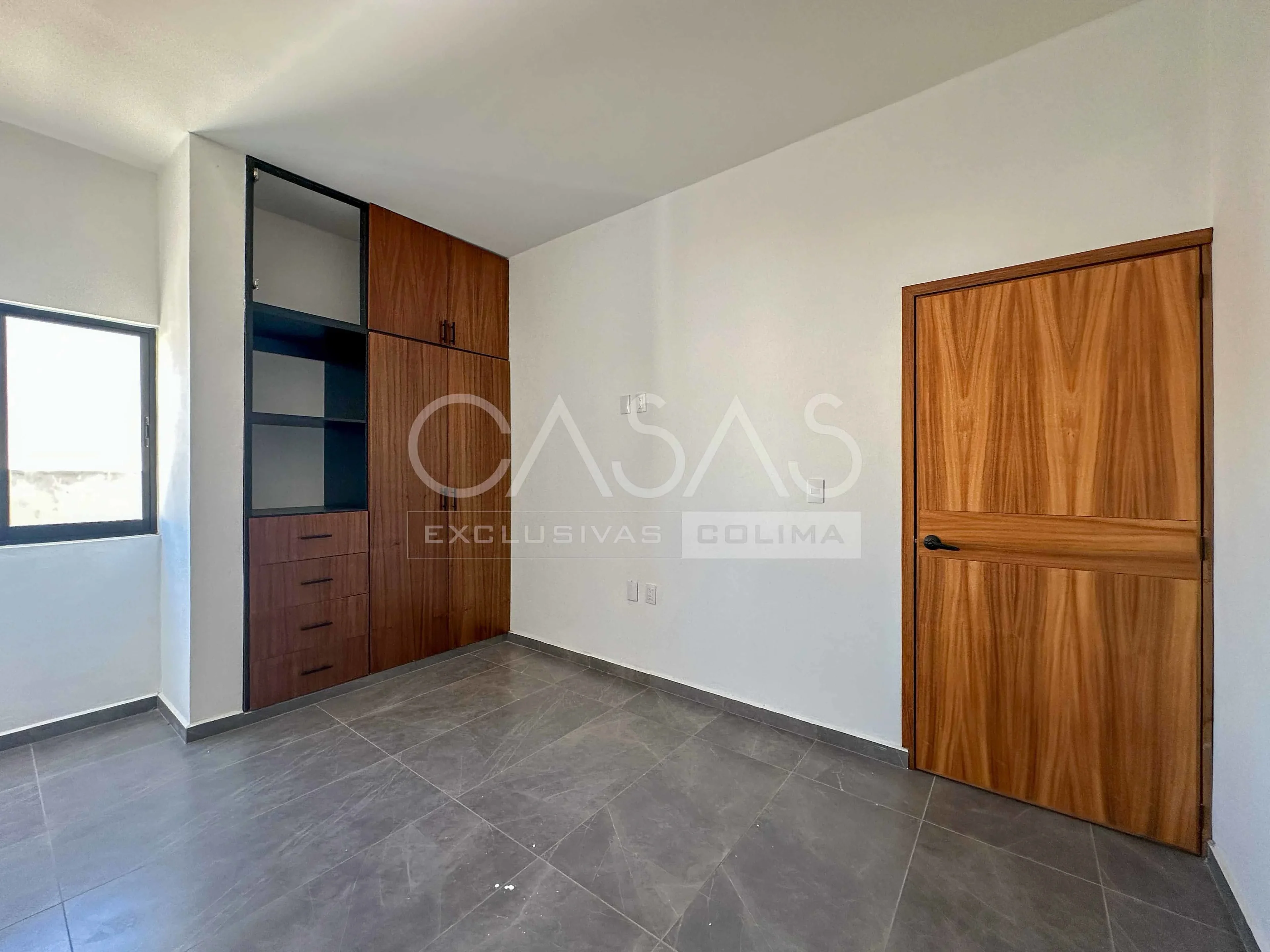 Preciosa casa en venta con jardín posterior súper amplio, zona norte de Colima 14