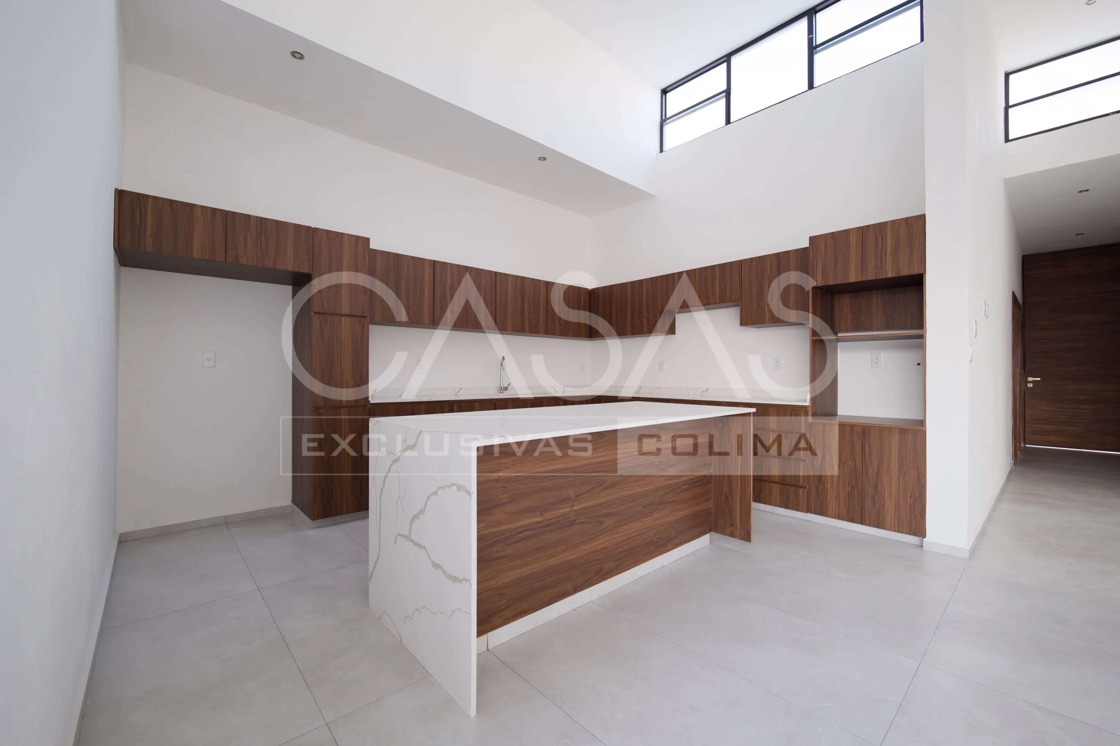 Hermosa casa en venta en un piso, zona norte de Colima 5