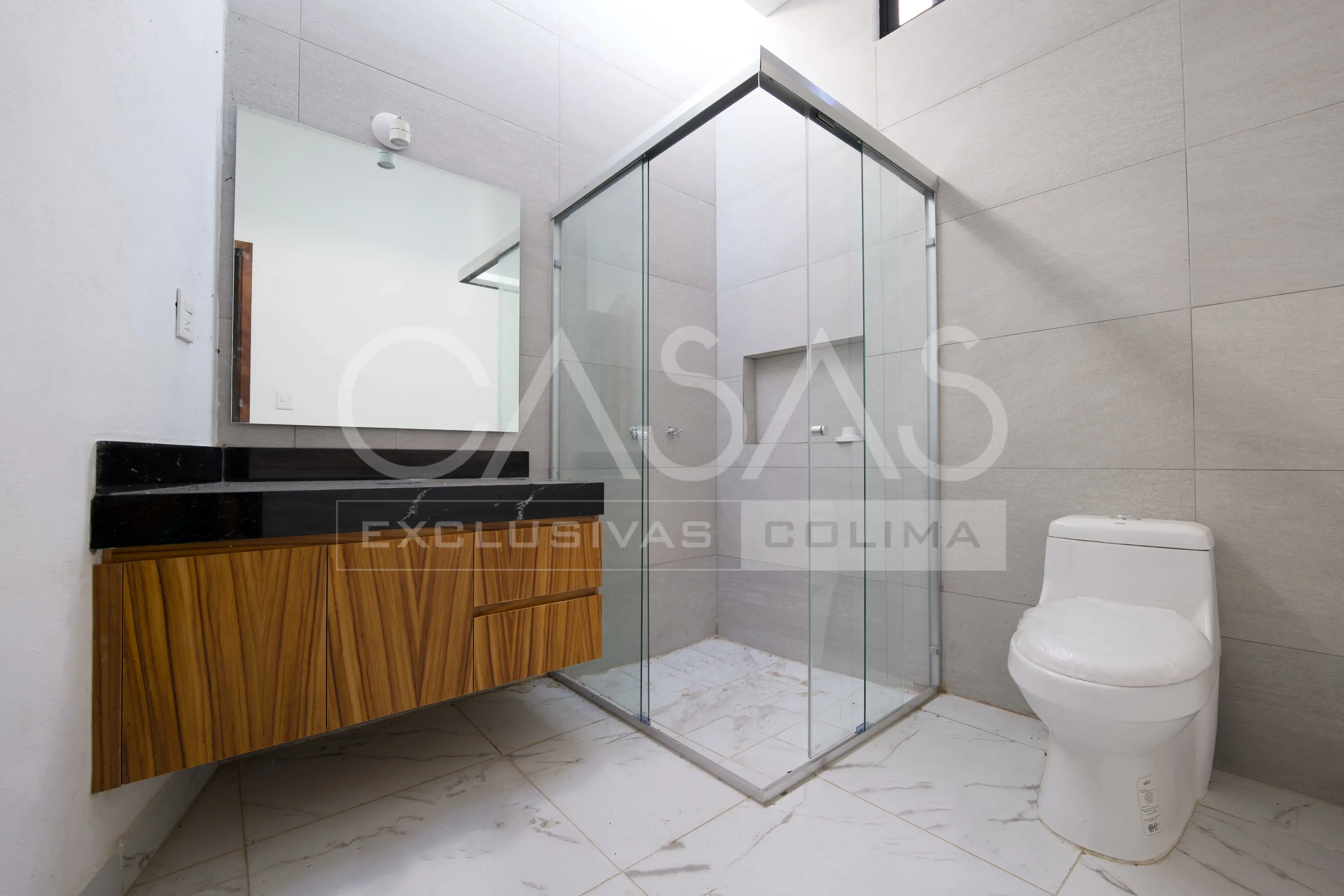 Hermosa casa en venta a unos pasos de Nogueras y Comala 9