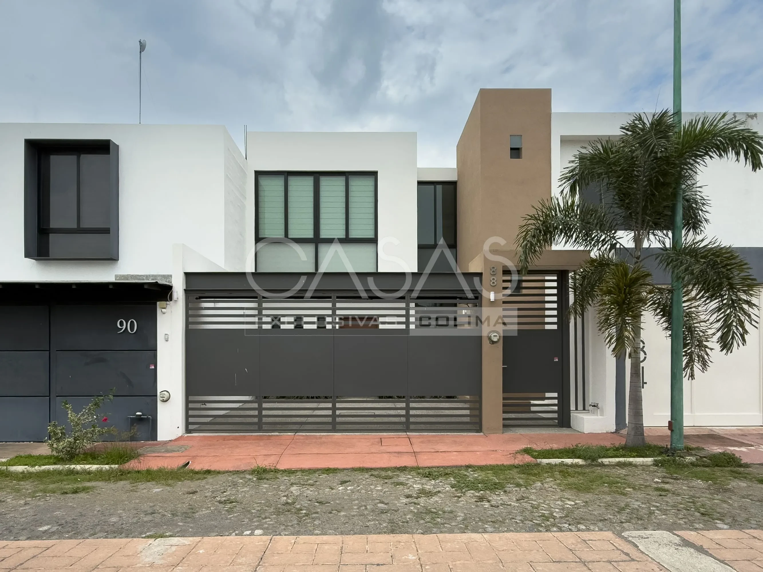 Hermosa casa en venta en Residencial Valle Verde al Norte de Colima