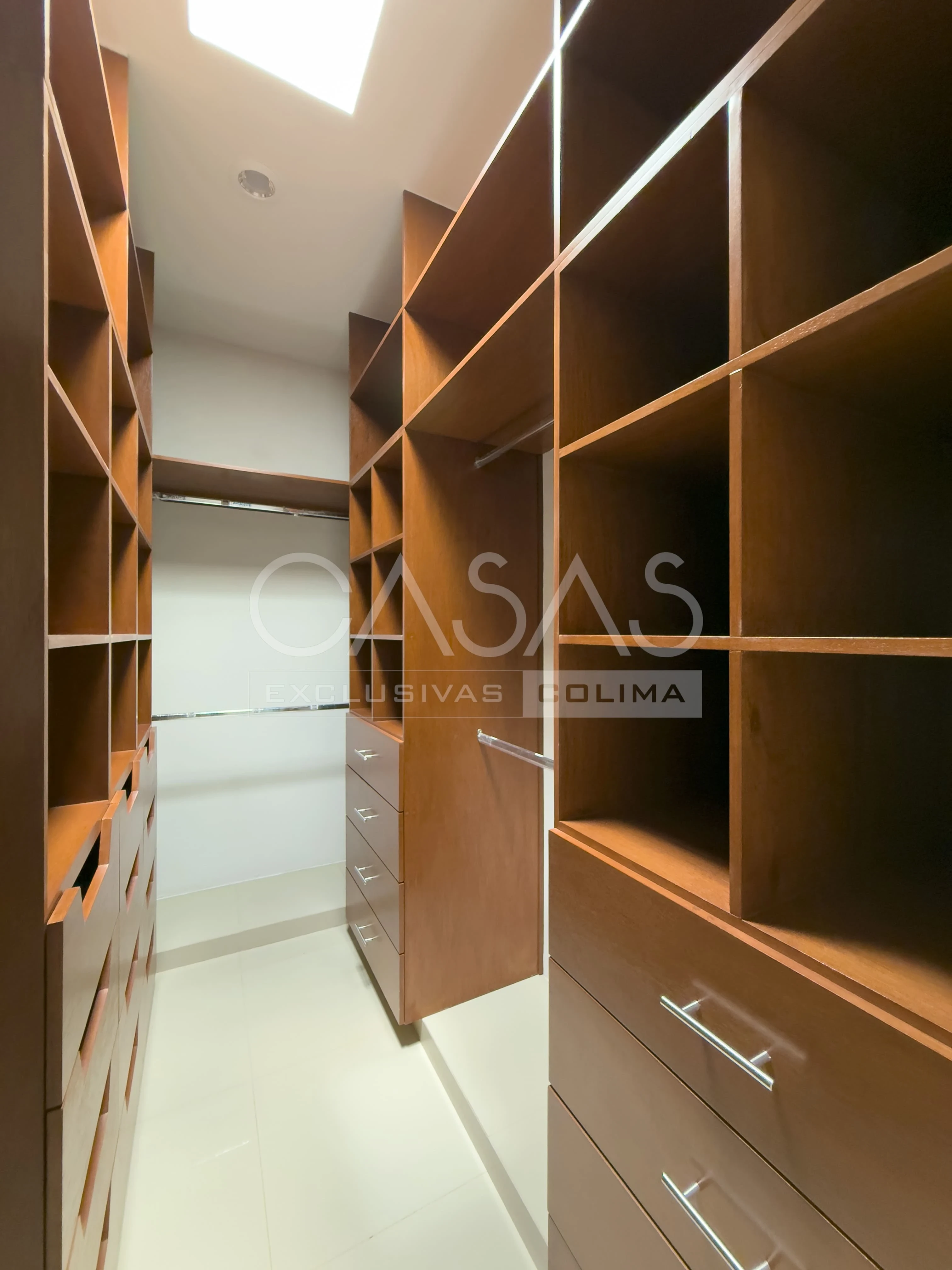 Hermosa casa en venta en Residencial Valle Verde al Norte de Colima 13