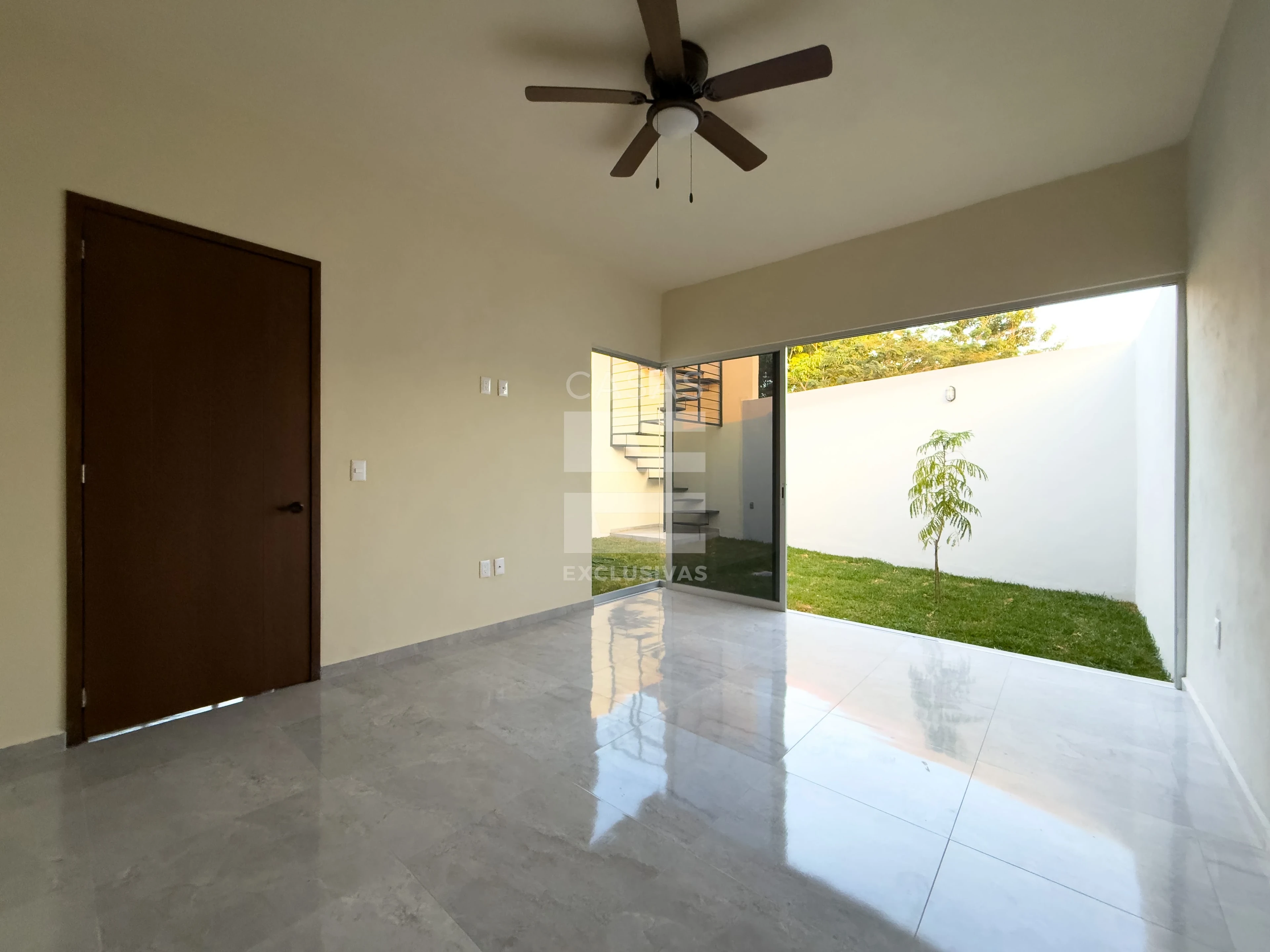 Casa en esquina con amplio terreno en zona norte de Colima 11