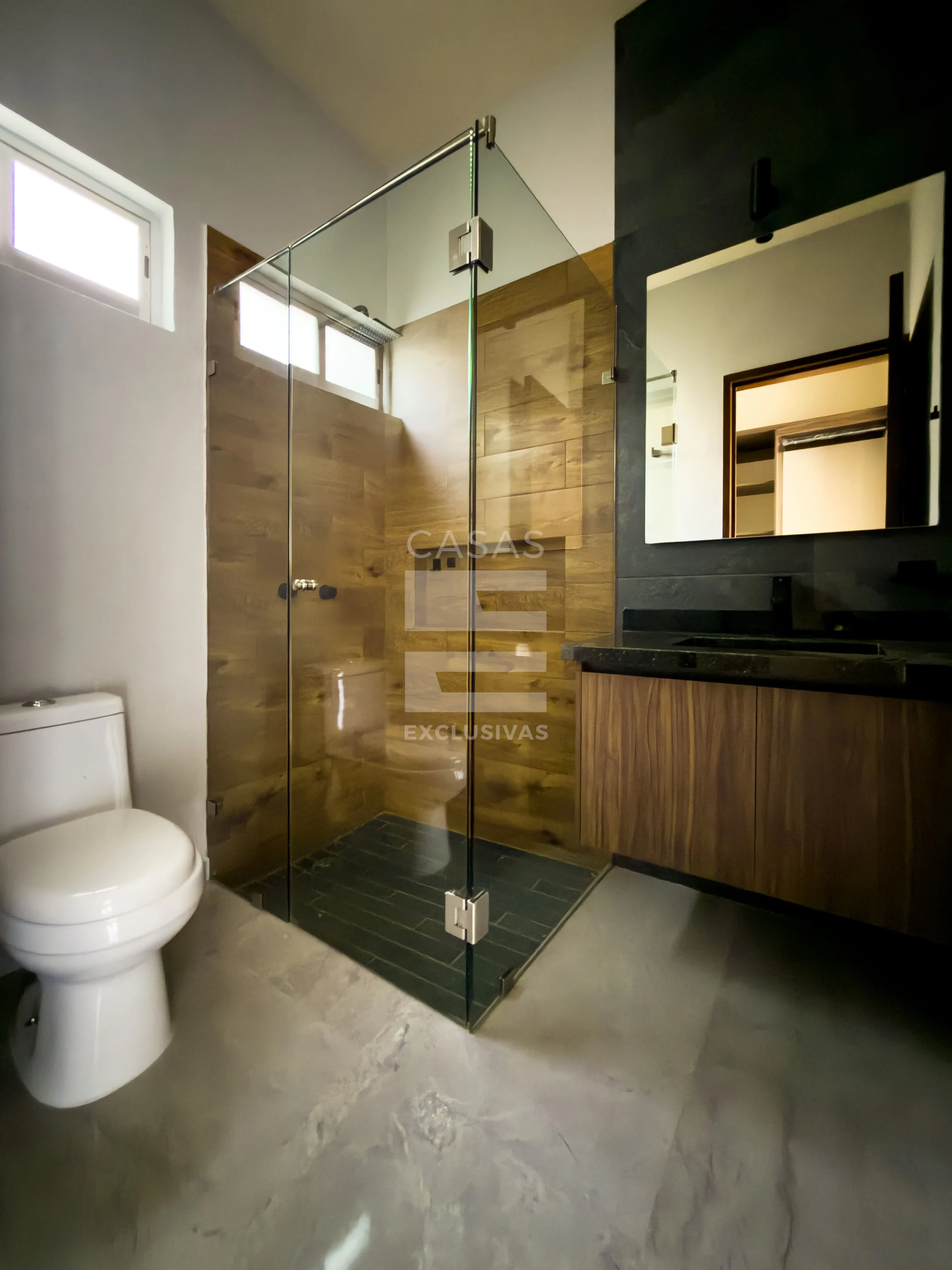 Casa en esquina con amplio terreno en zona norte de Colima 14