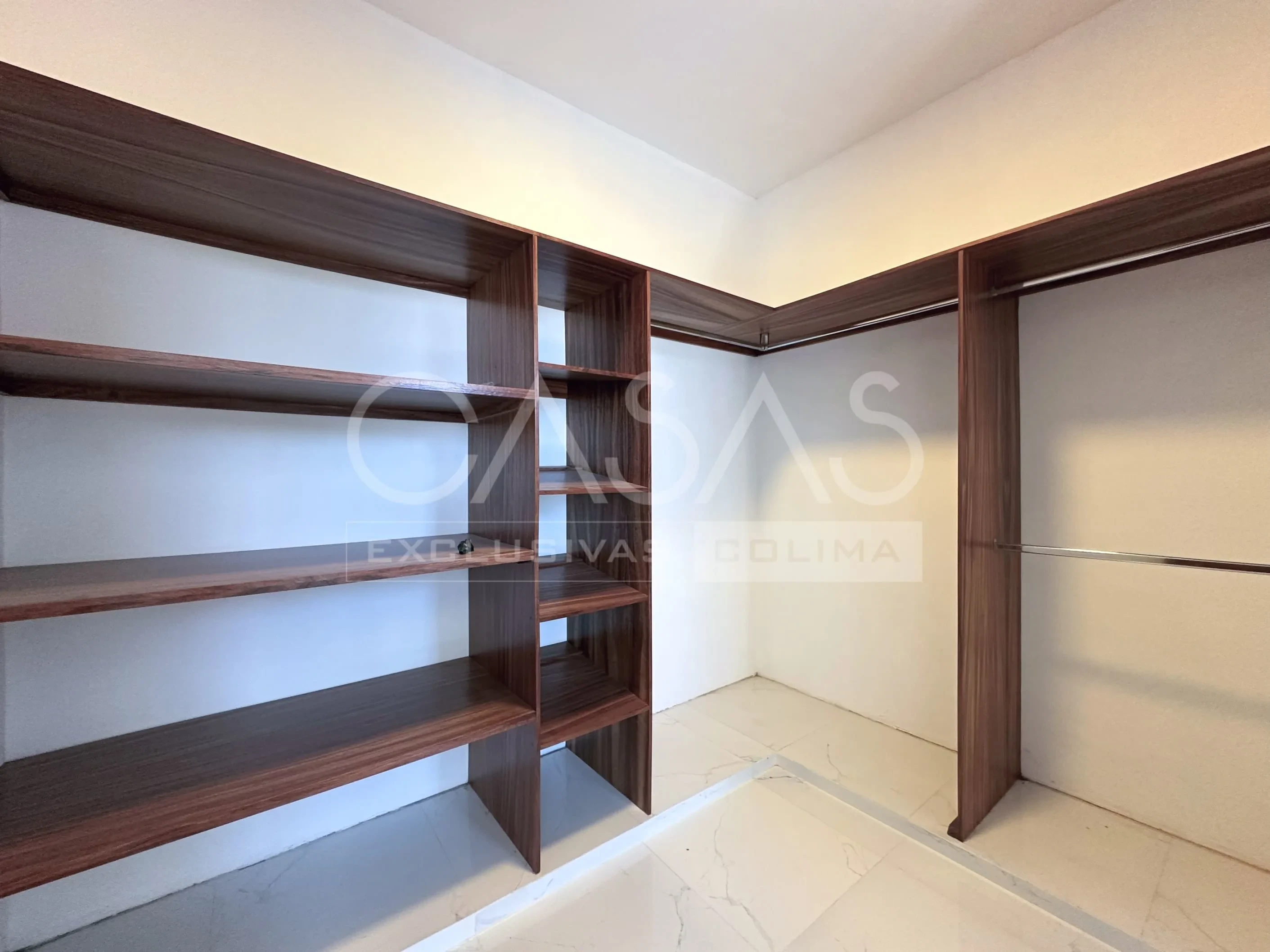 Bellísima casa en venta en zona norte de Colima, excelentes acabados! 13