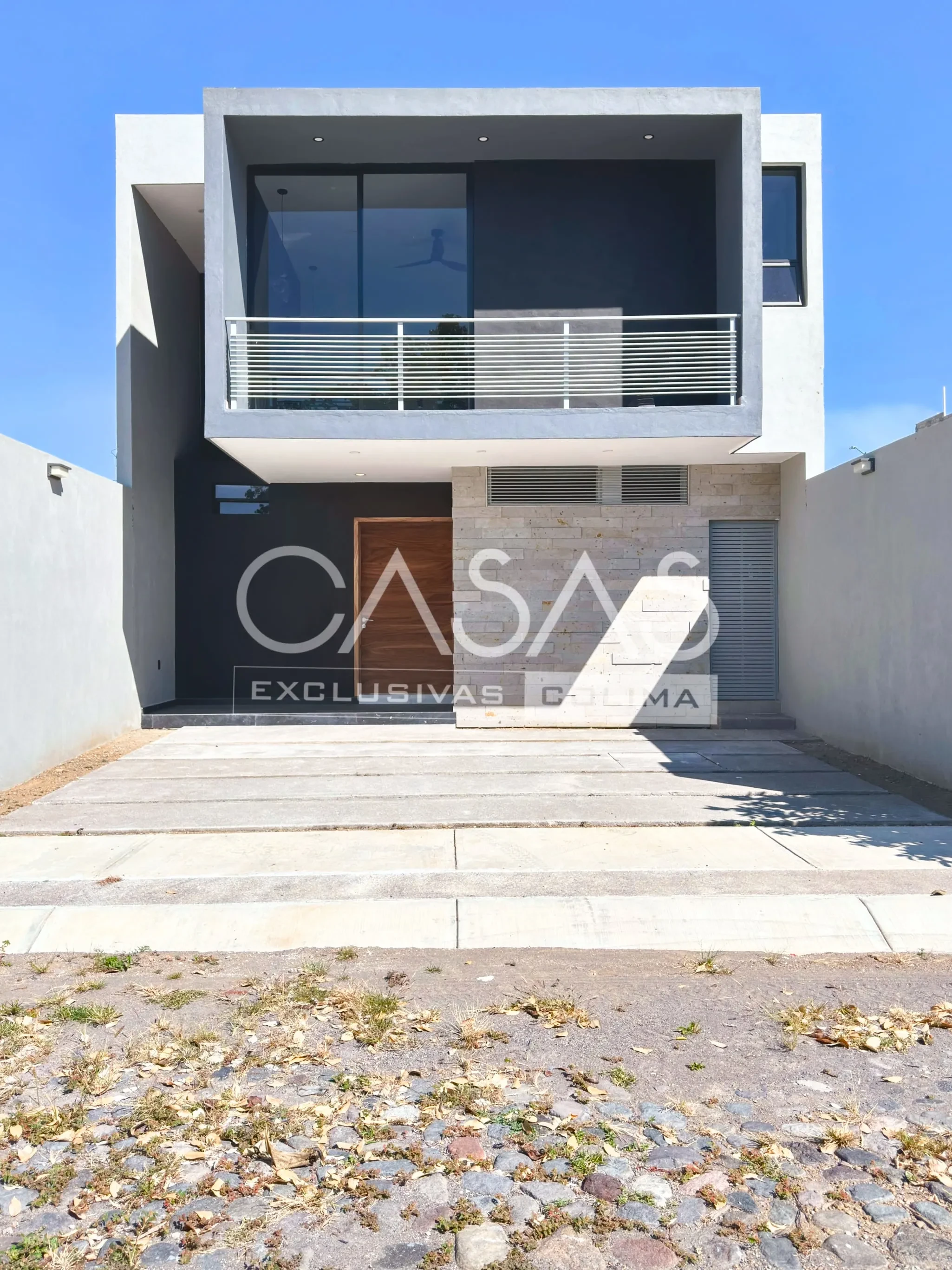 Bellísima casa en venta en zona norte de Colima, excelentes acabados!