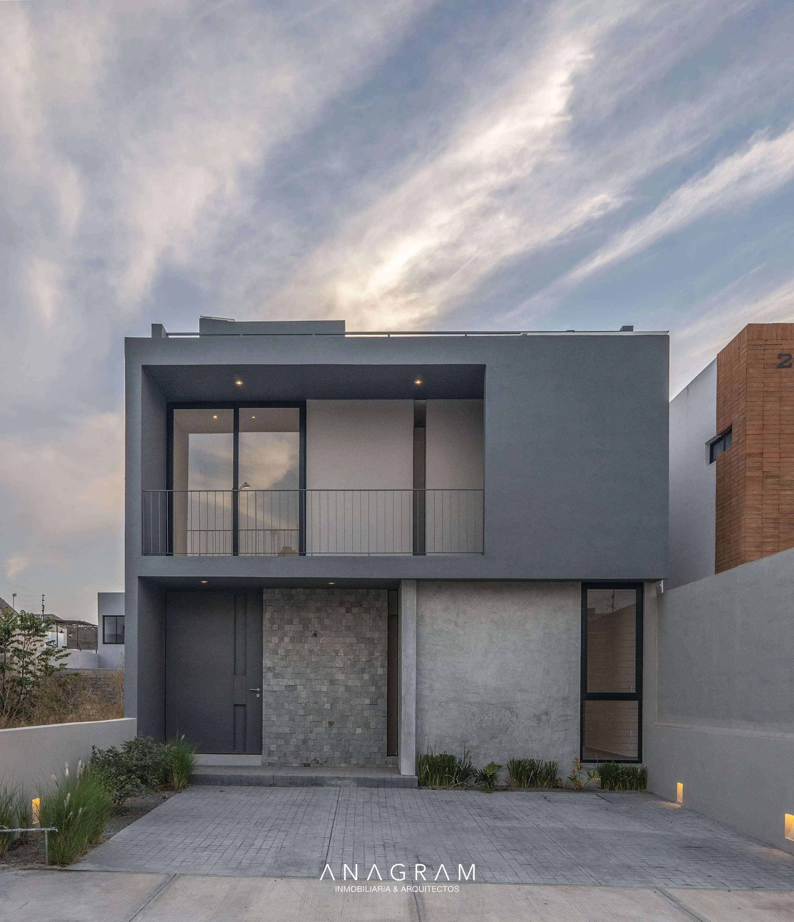 Hermosa casa en venta en norte de Colima con rooftop y vista a los volcanes