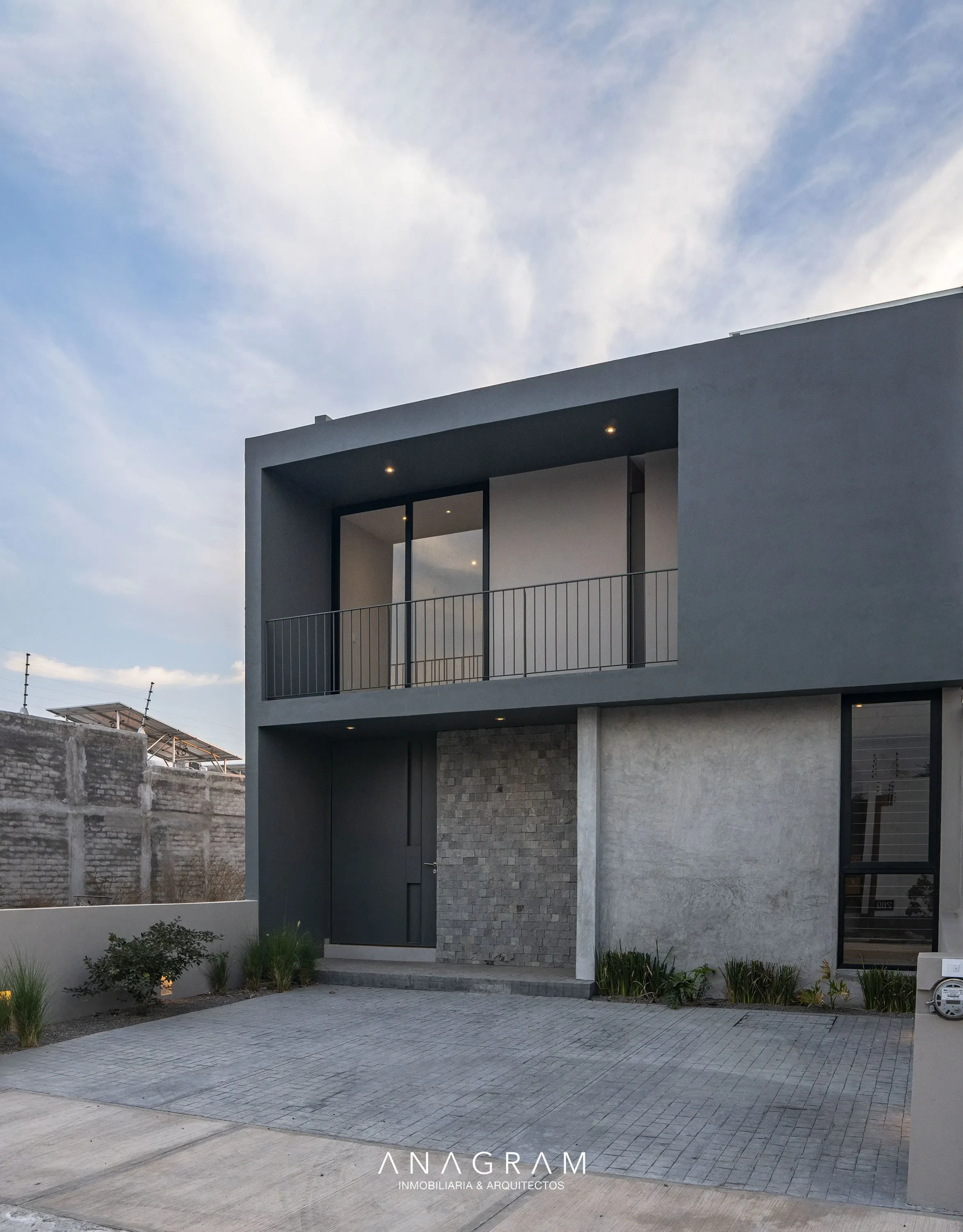 Hermosa casa en venta en norte de Colima con rooftop y vista a los volcanes 2