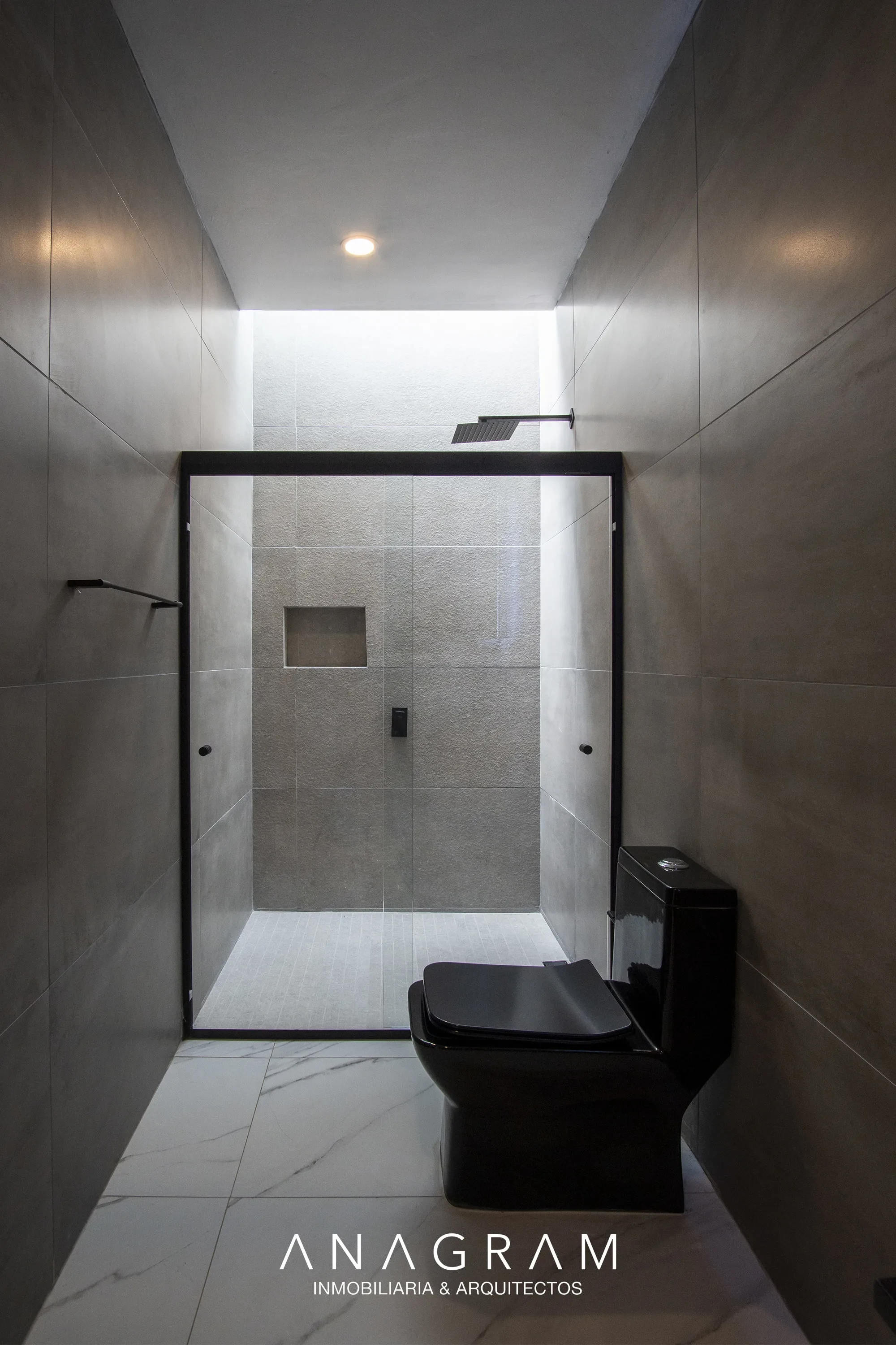 Hermosa residencia en venta en Zapopan Jalisco dentro de coto privado 17