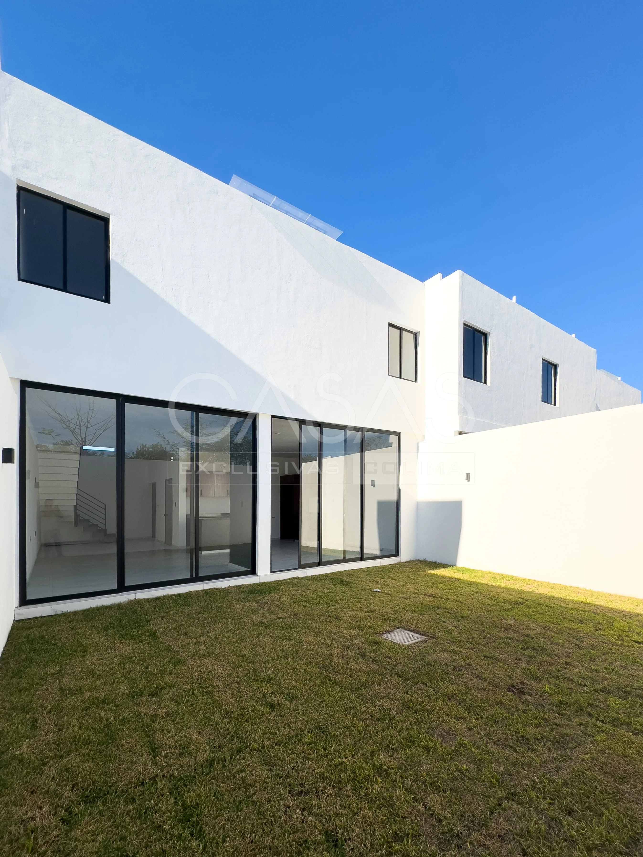 Hermosa casa en venta al norte de Colima con jardín posterior muy amplio 7