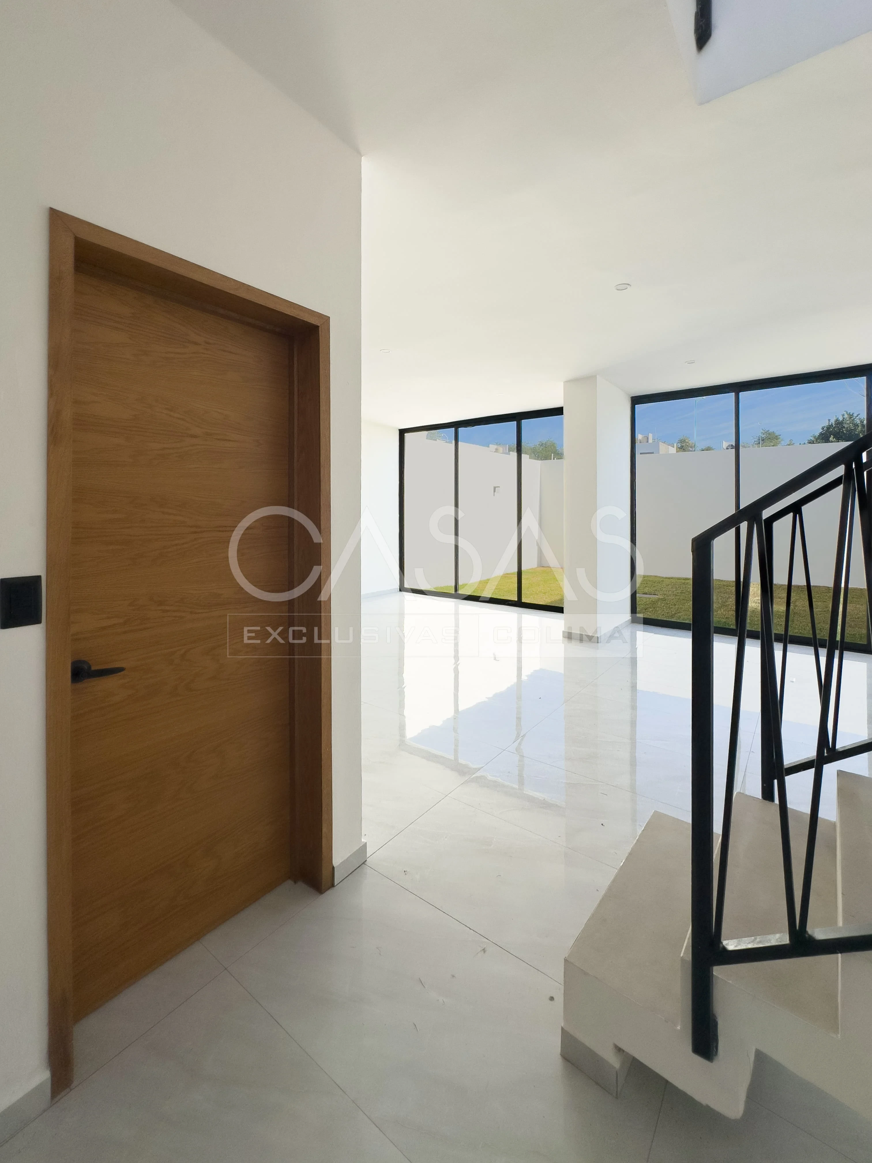 Hermosa casa en venta al norte de Colima, subiendo por Ex Colegio Inglés 2