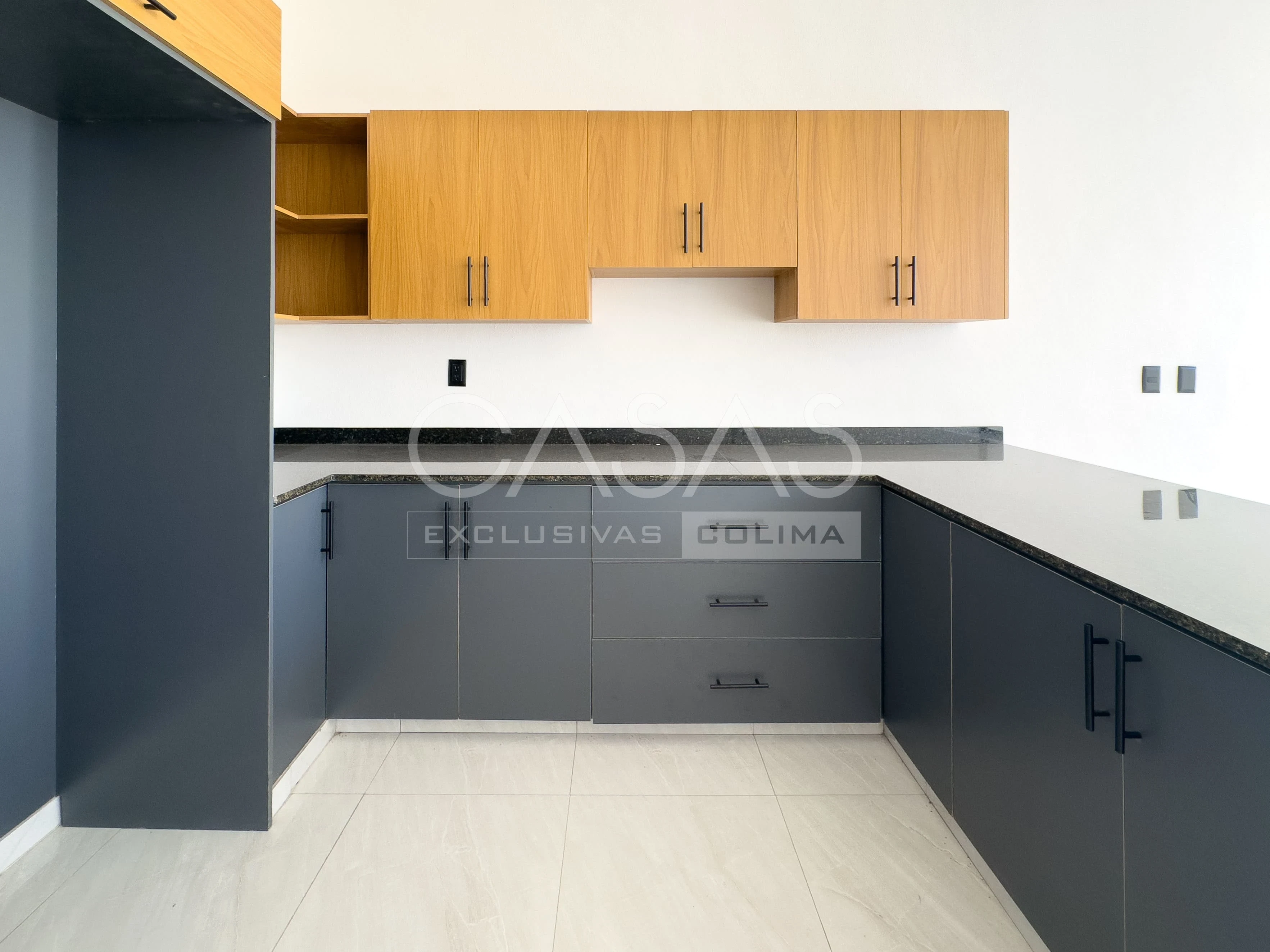 Hermosa casa en venta al norte de Colima, subiendo por Ex Colegio Inglés 5