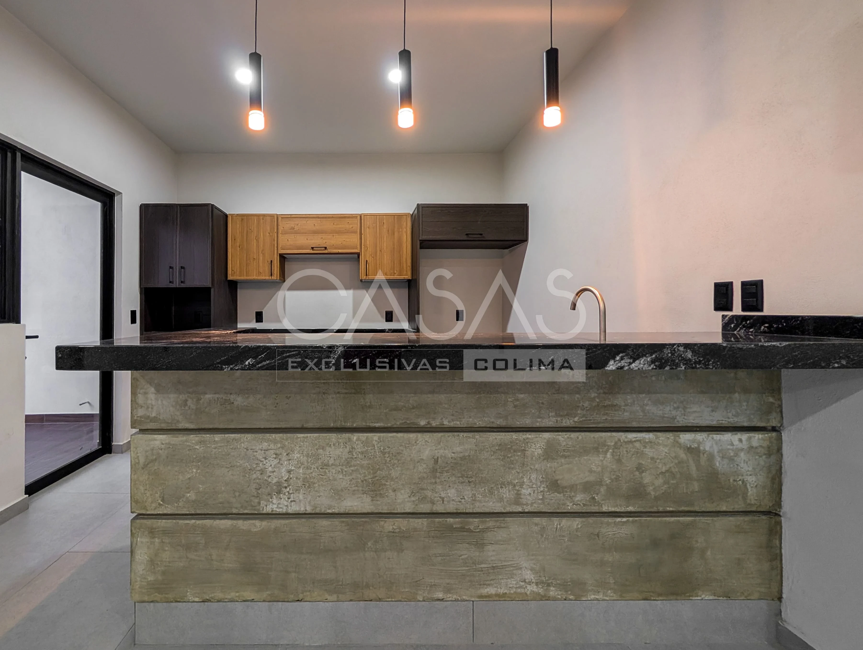 Bellísima casa en venta en zona norte de colima, a unas cuadras de V. Carranza 4