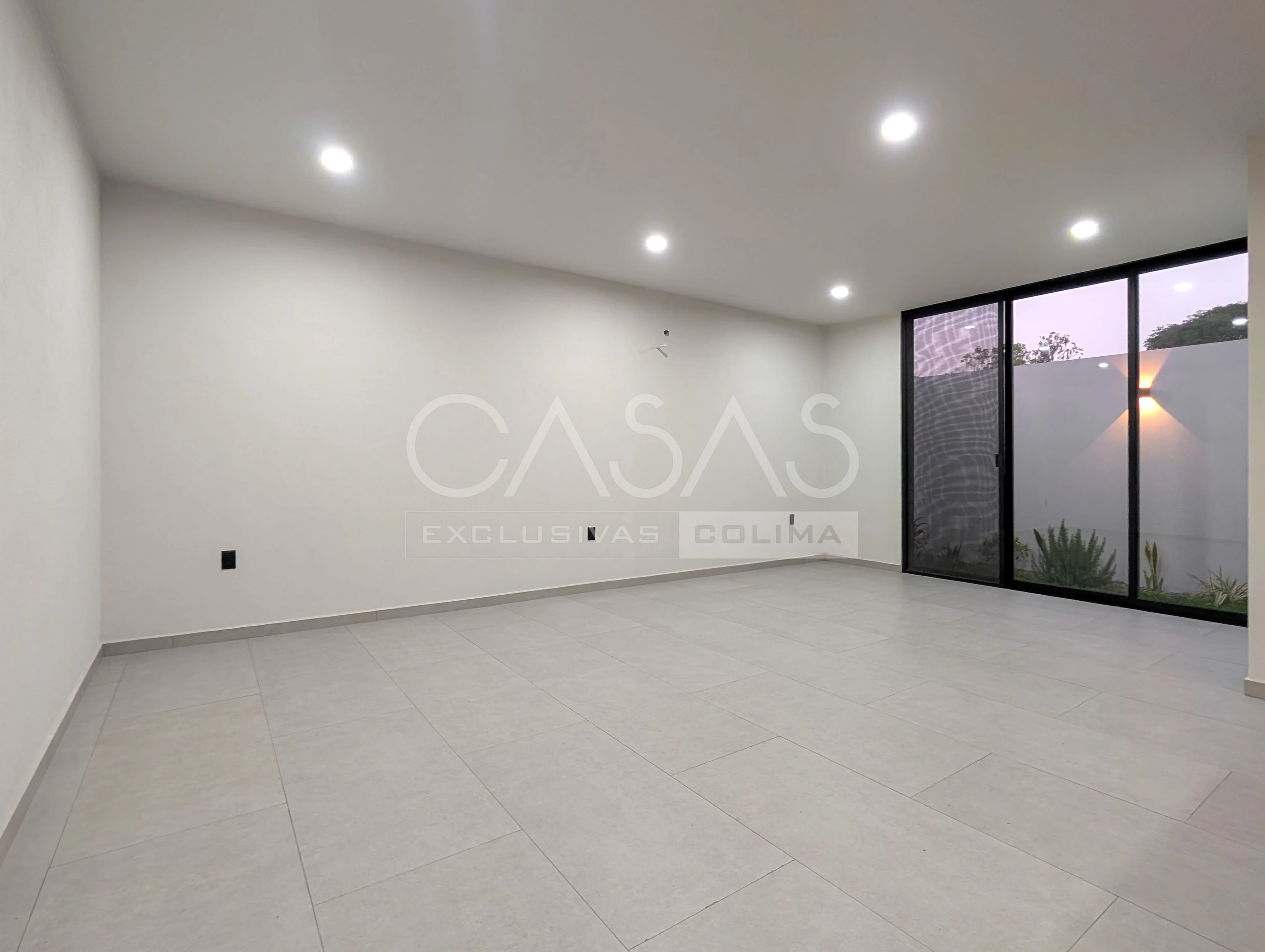 Bellísima casa en venta en zona norte de colima, a unas cuadras de V. Carranza 3