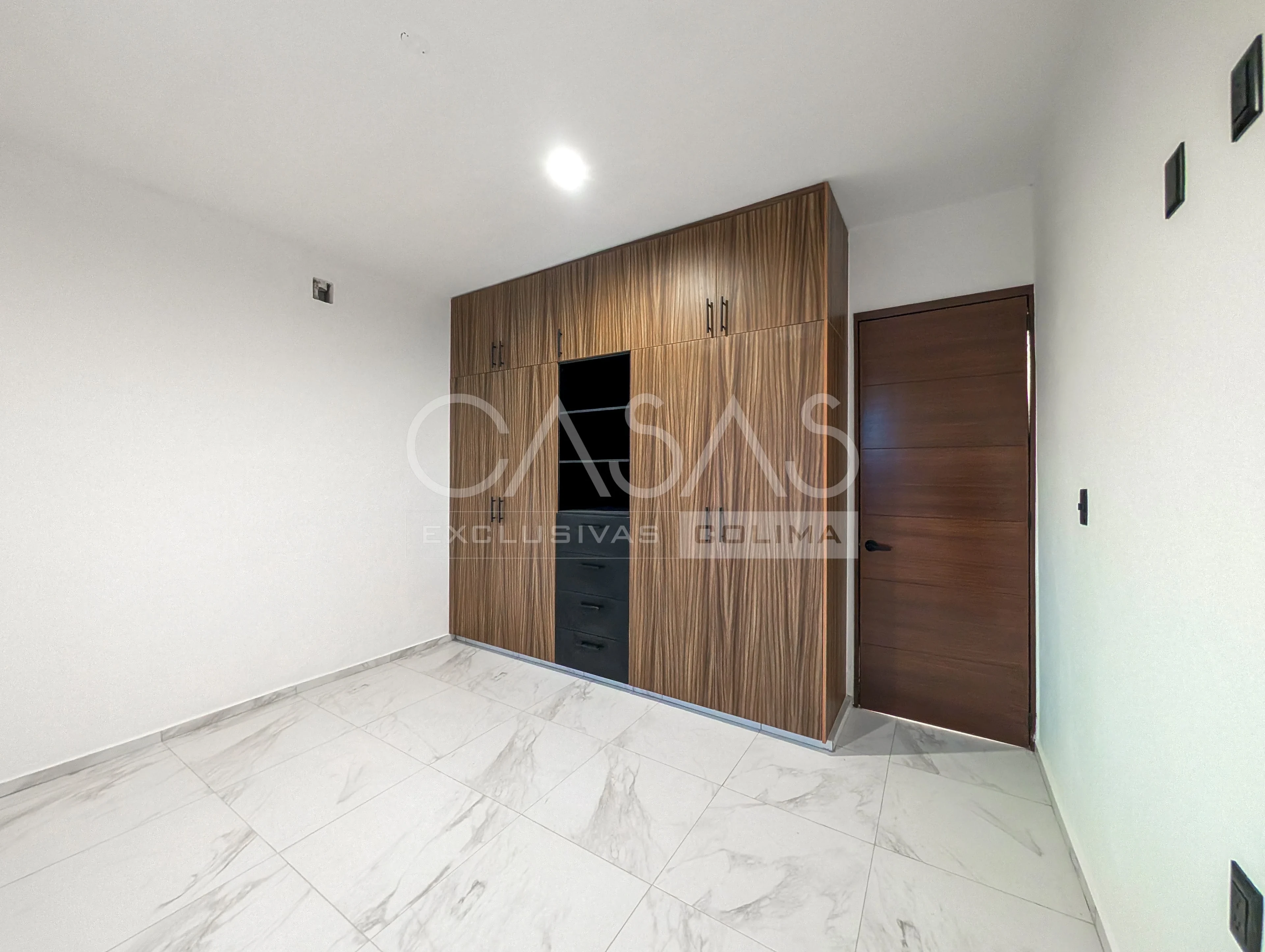 Bella casa en venta en el norte de Colima con portón automatizado 9