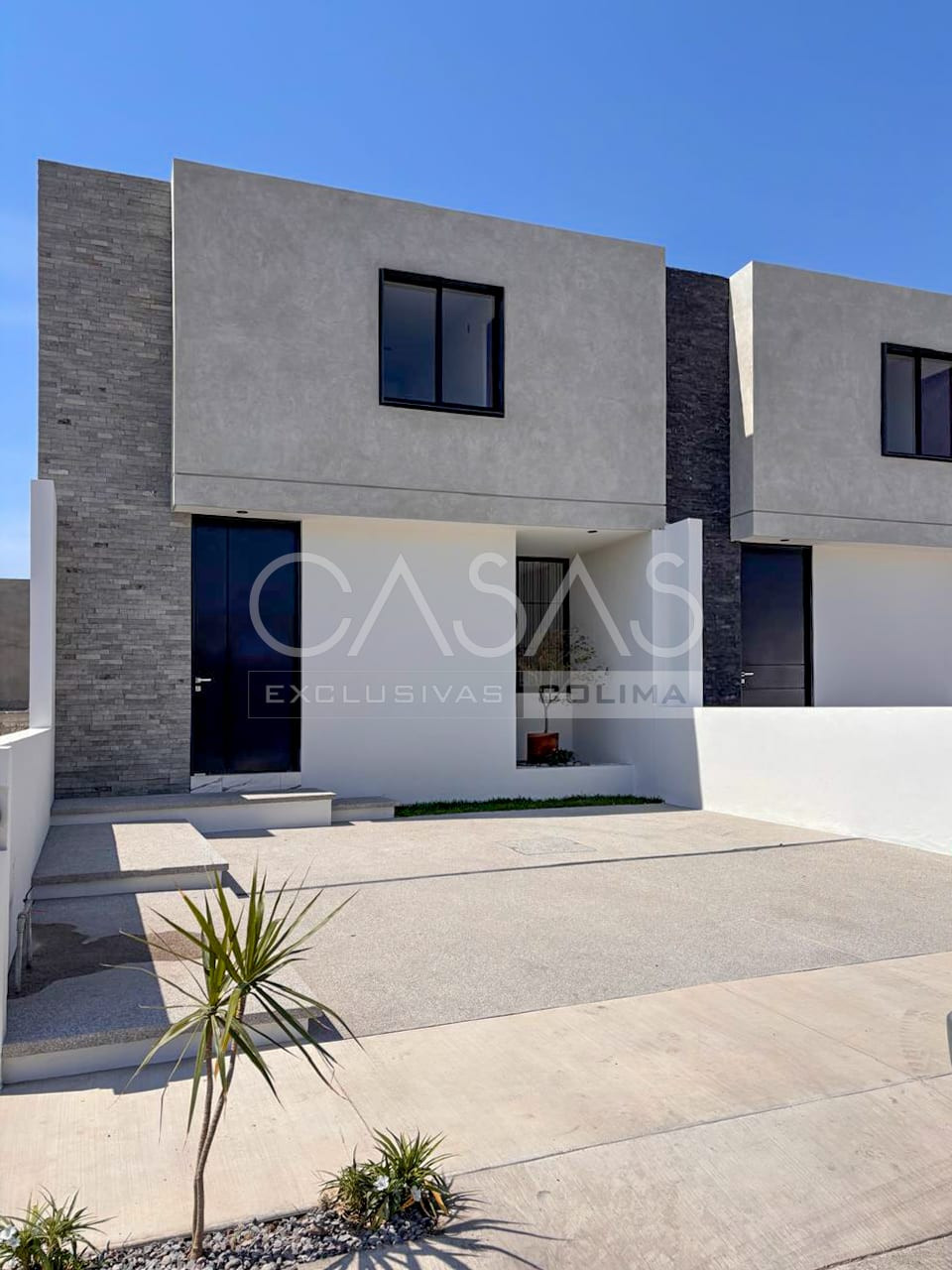 En venta preciosa casa con excelente ubicación, a sólo minutos de la Salida a Guadalajara