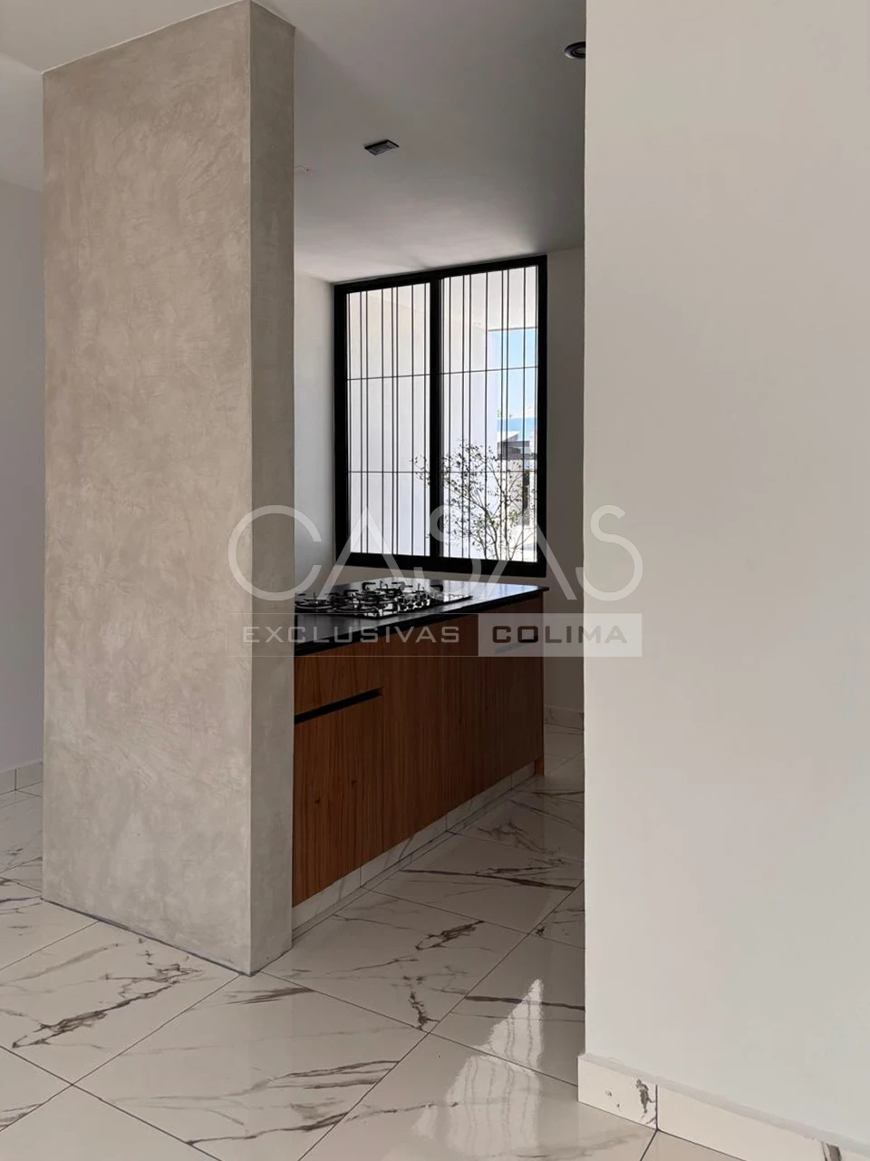 En venta preciosa casa con excelente ubicación, a sólo minutos de la Salida a Guadalajara 7