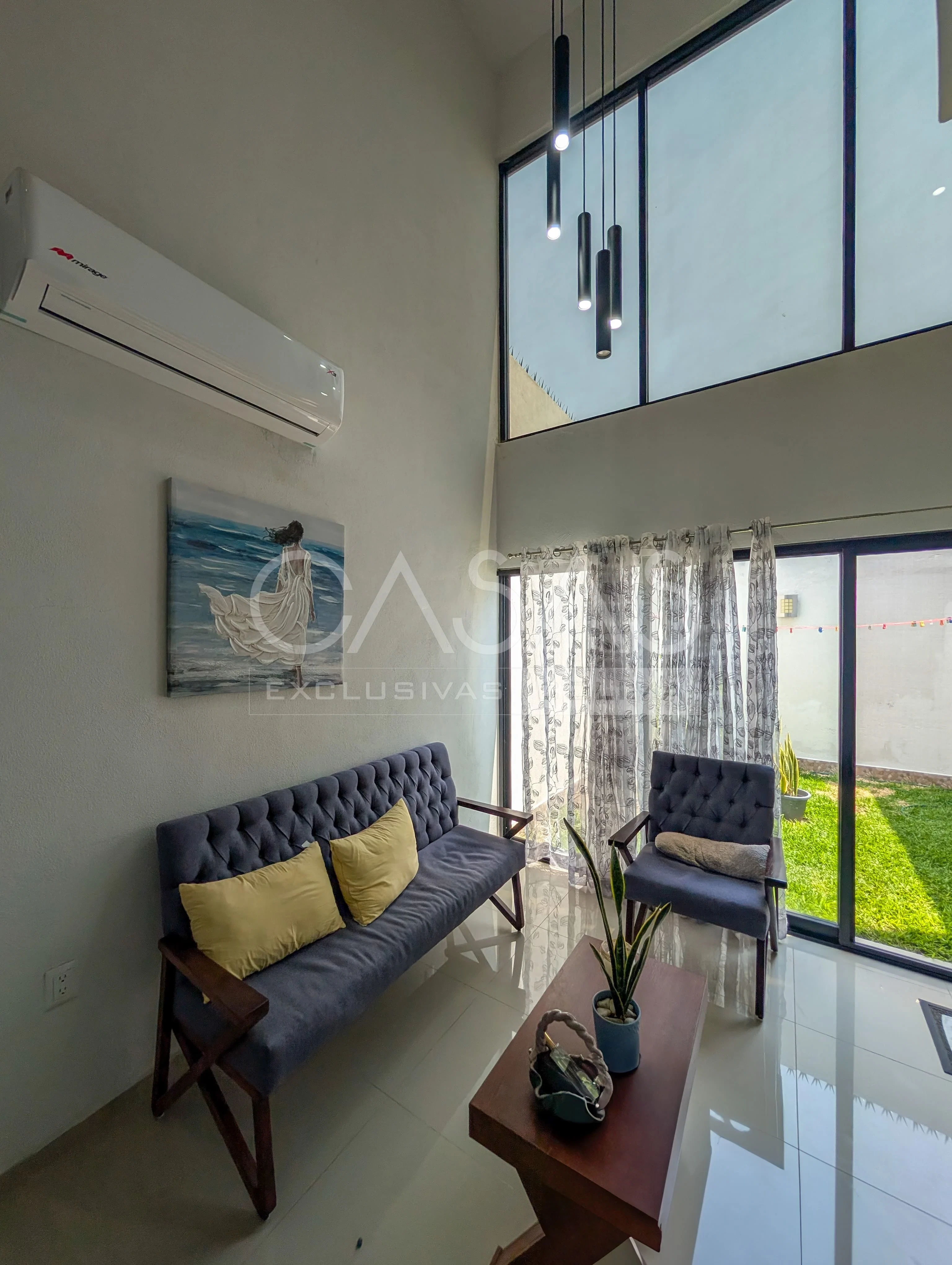 Hermosa casa en venta al norte de Colima, recamara en planta baja y porton 5