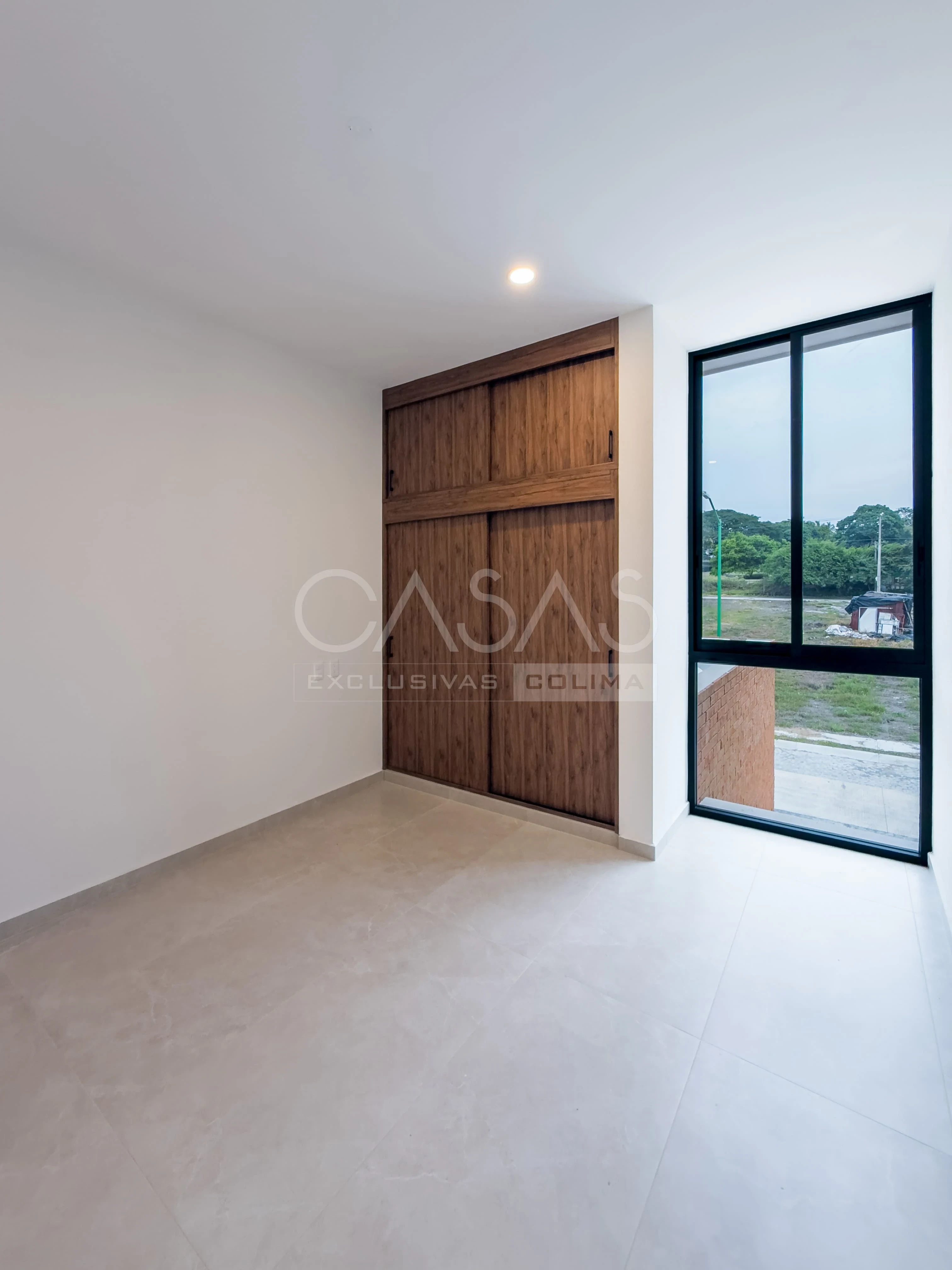 Hermosa casa en venta en nuevo desarrollo en zona norte en Colima 21