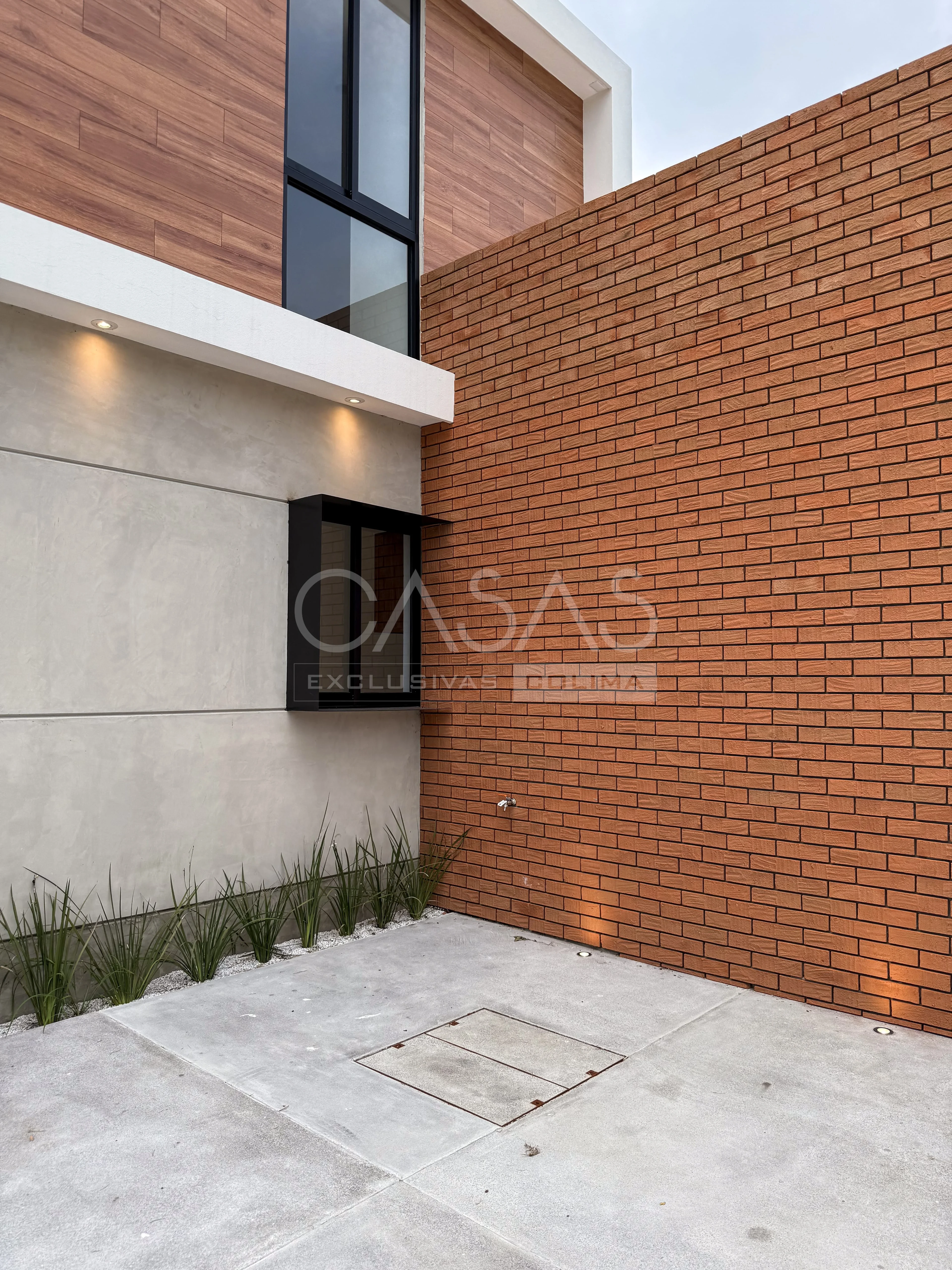 Hermosa casa en venta en nuevo desarrollo en zona norte en Colima 2