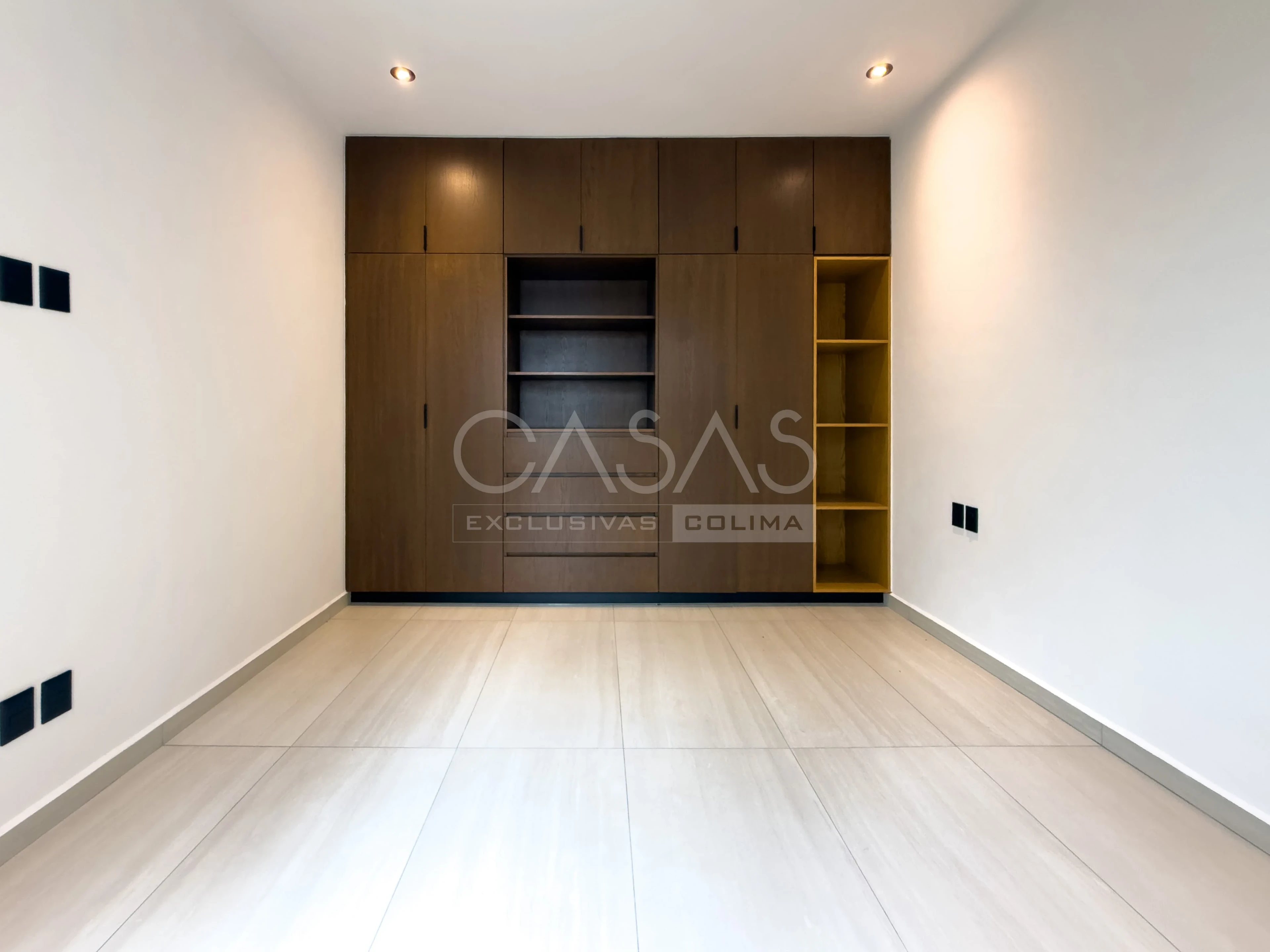 Preciosa casa en venta de alto lujo en zona residencial al norte de Colima 12