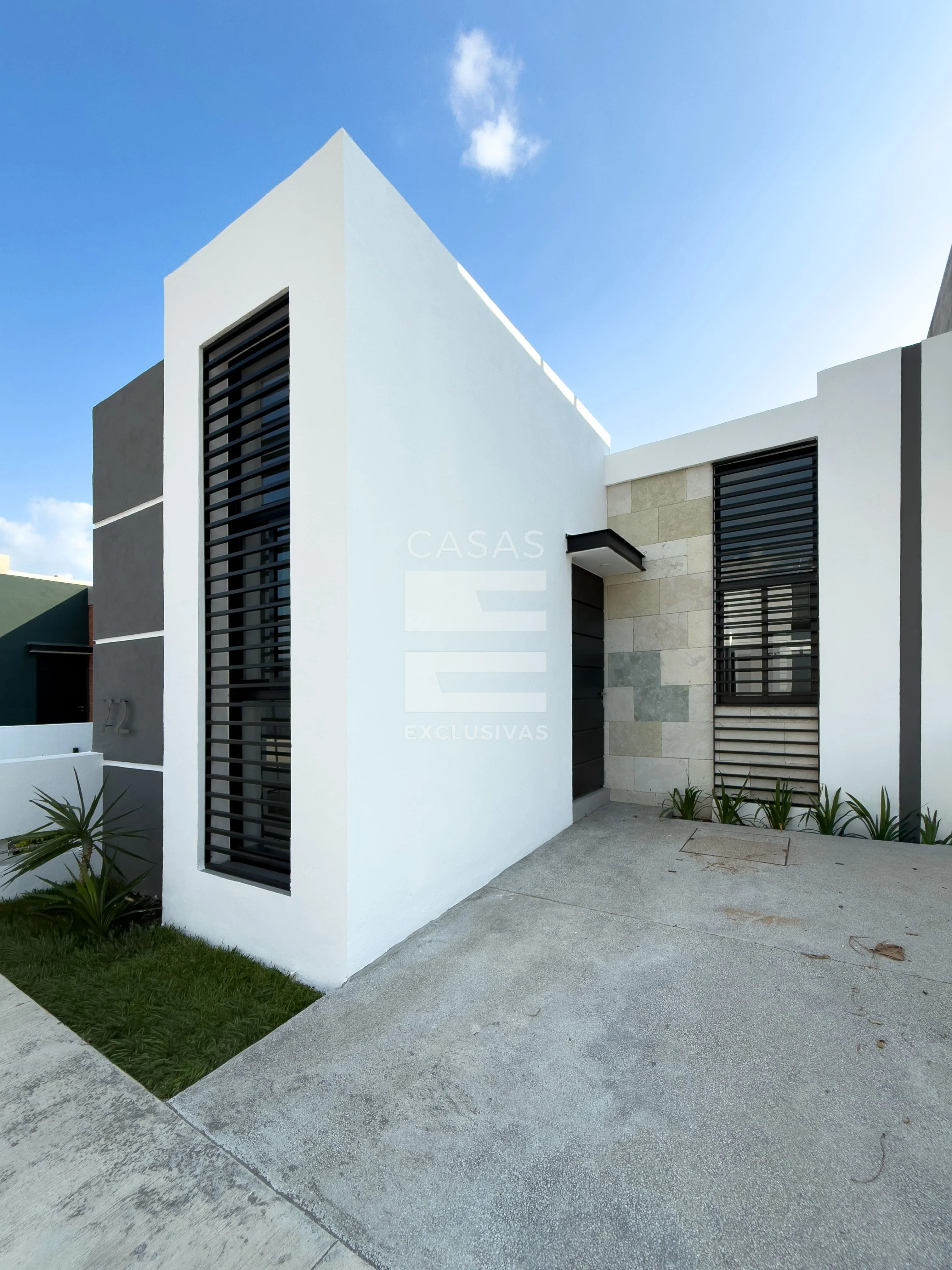 Preciosa casa en venta en zona norte de Colima en residencial Punto Rioja 2