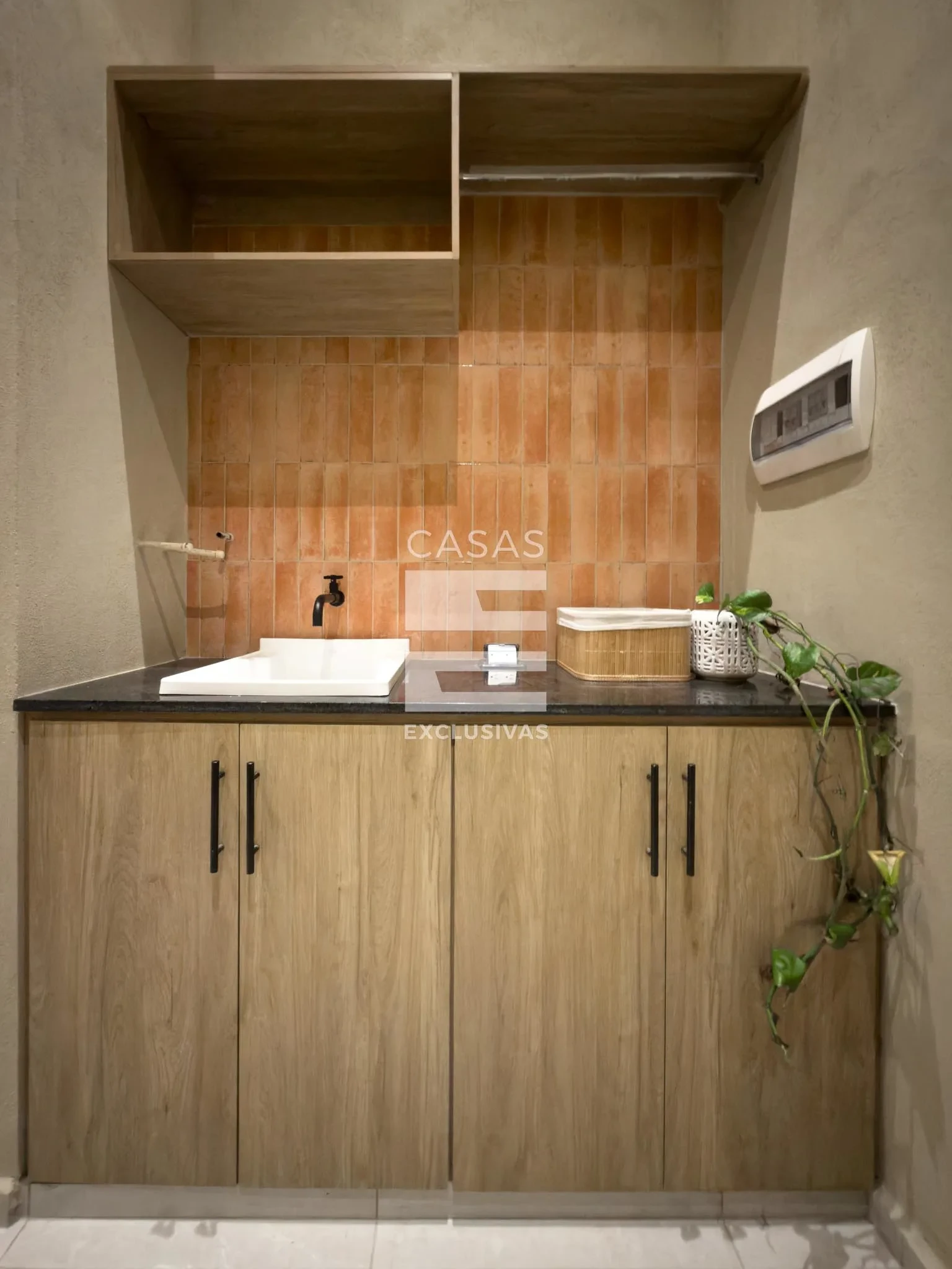 Única y exclusiva casa en venta en una planta al norte de Colima 7