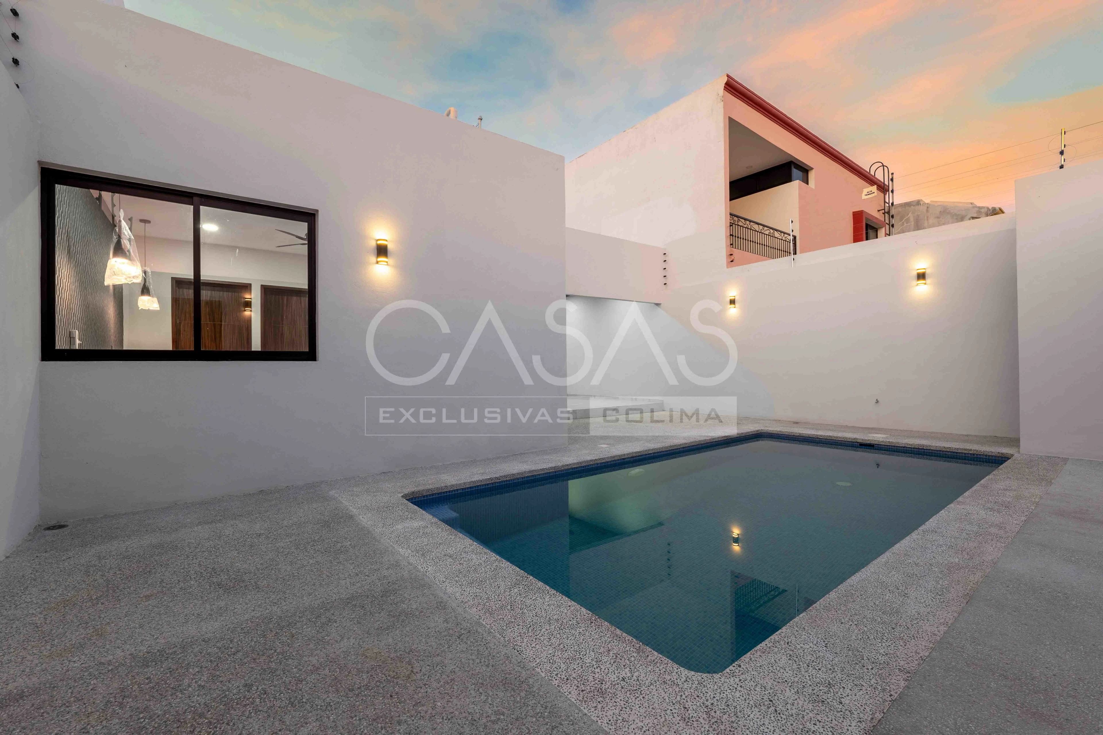 Casa en venta en zona norte de Colima con alberca 18