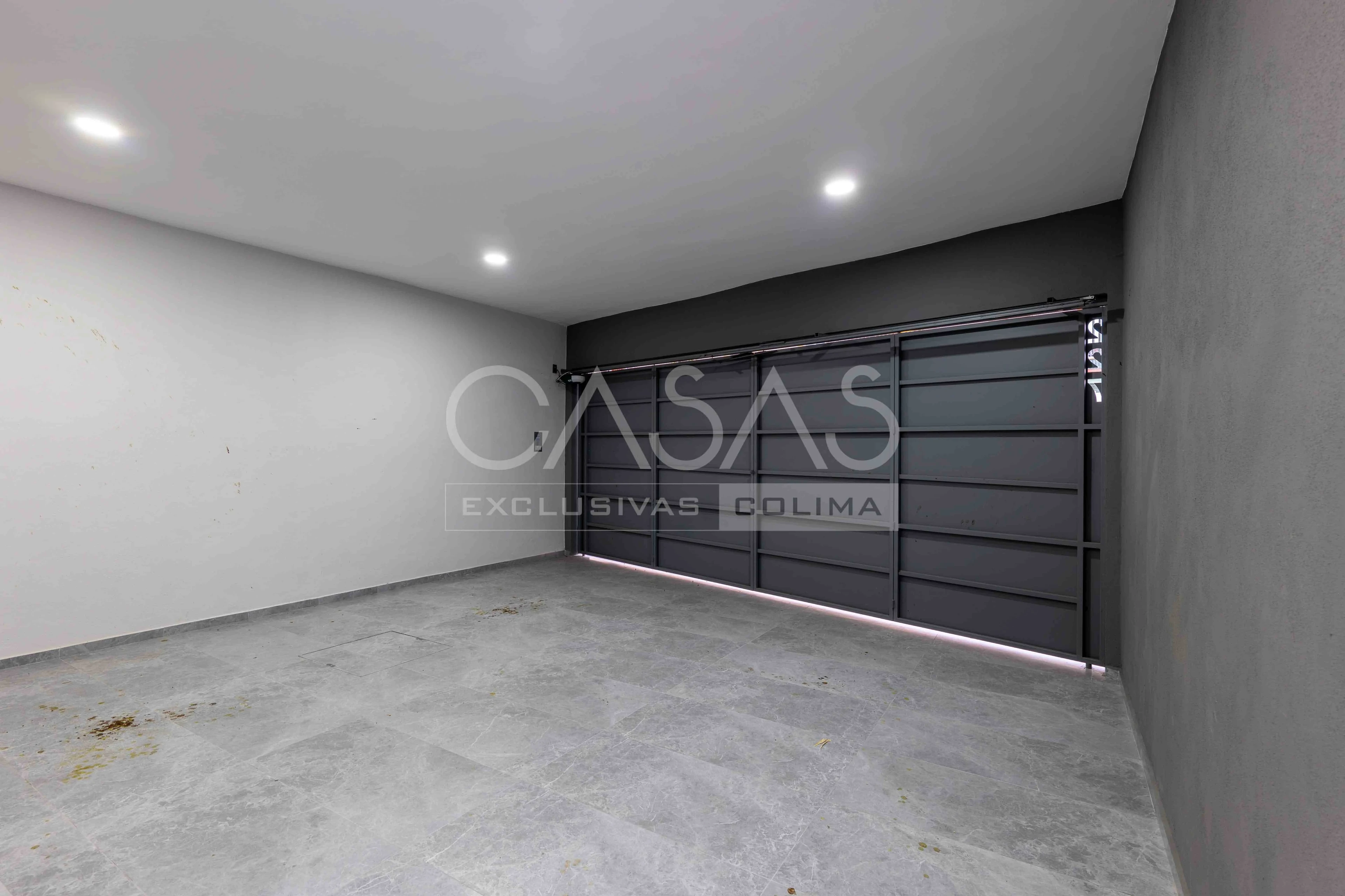 Casa en venta en zona norte de Colima con alberca 3